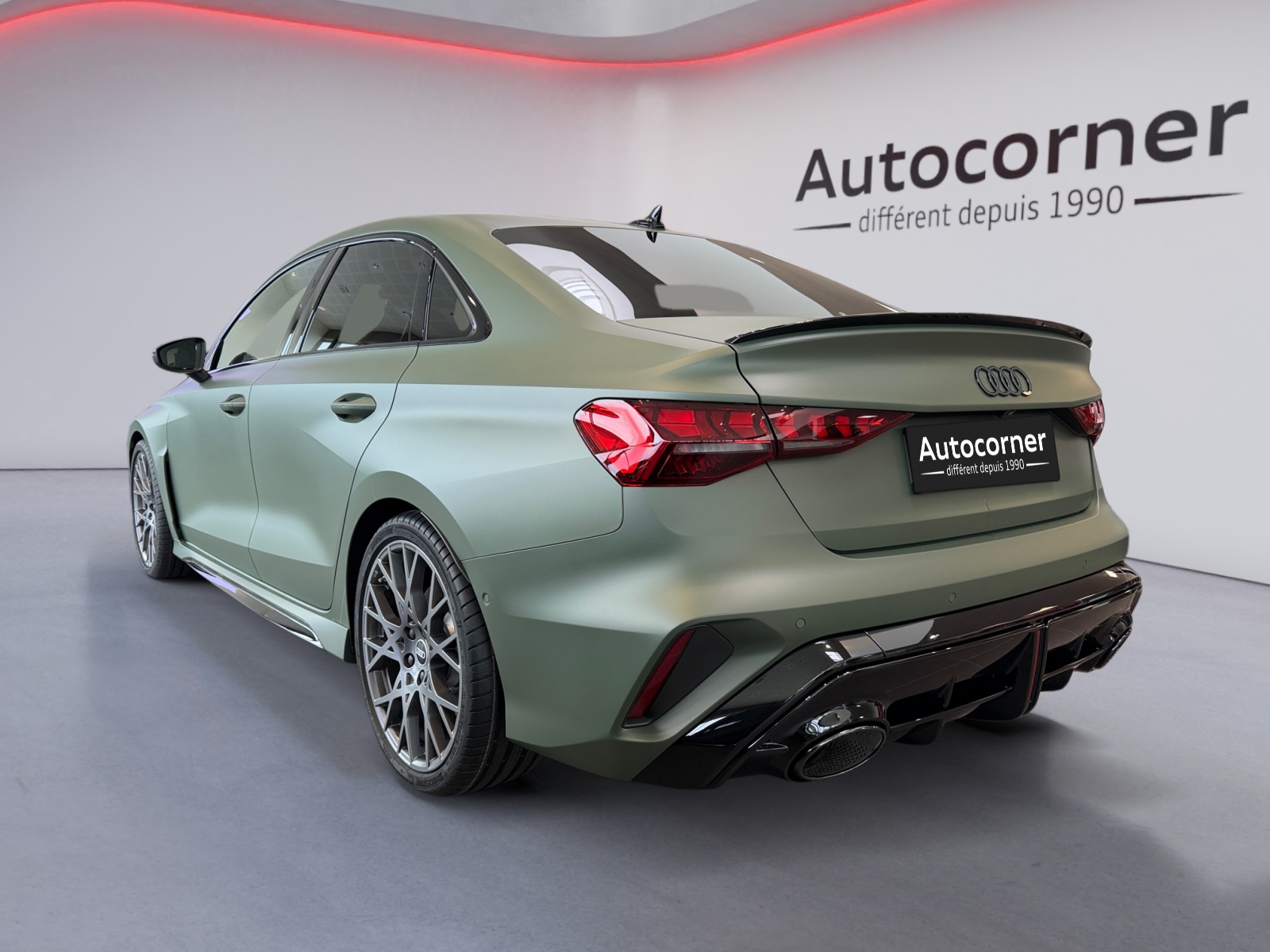 AUDI RS3 Limousine 2.5 TSI quattro S-tronic-image-2