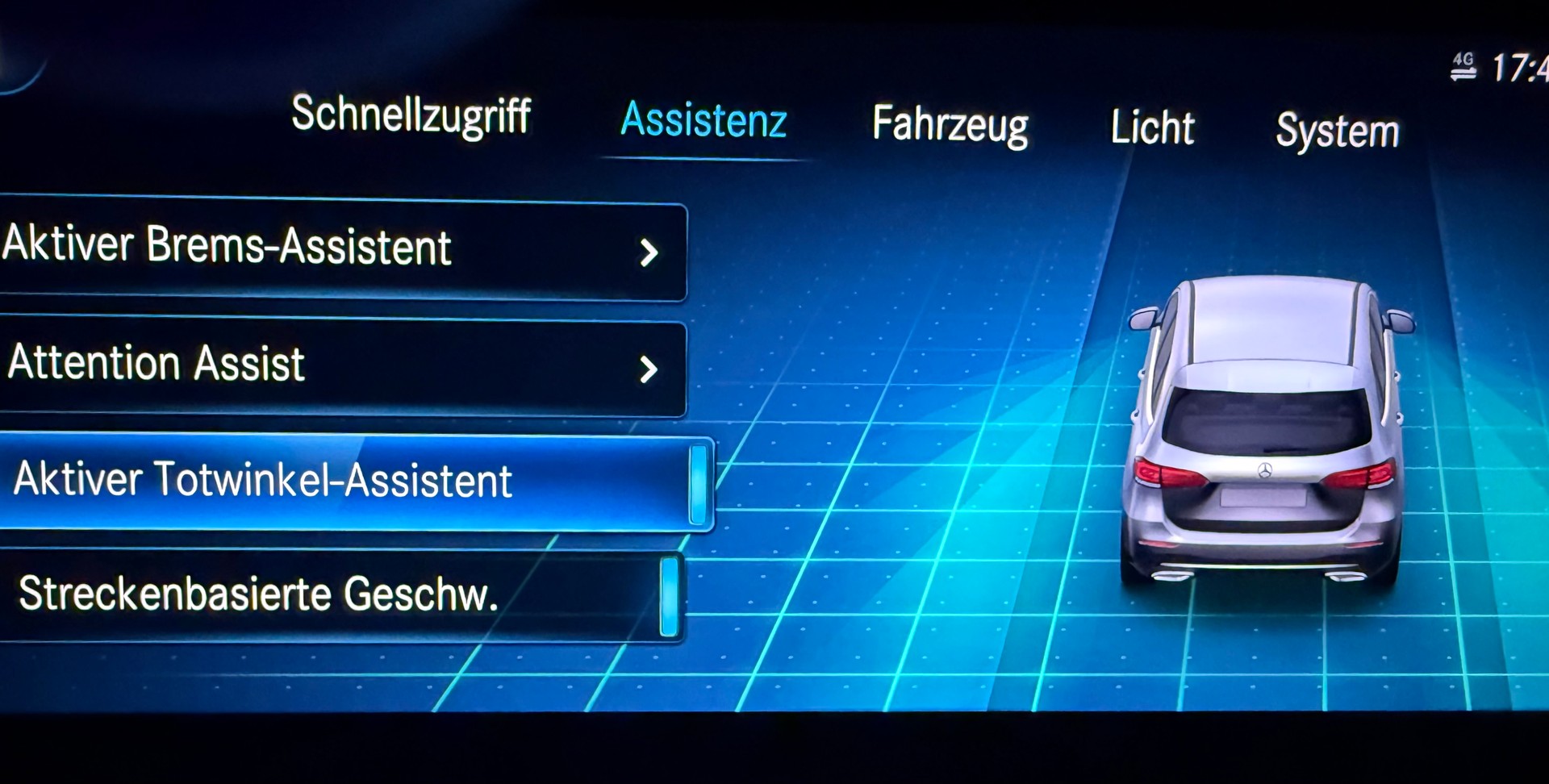 MERCEDES-BENZ B 200 AMG Line 7G-DCT-image-11