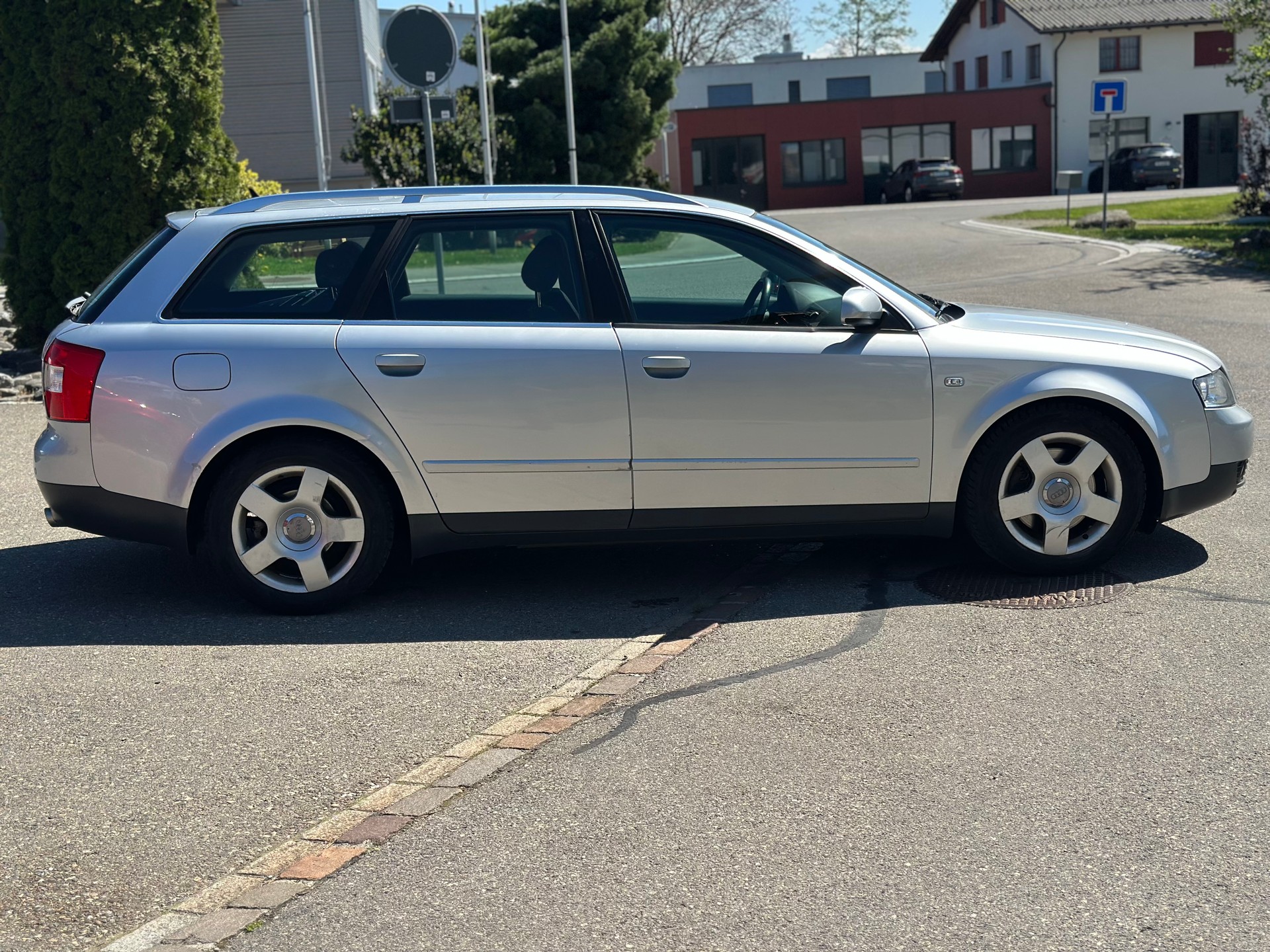 AUDI A4 1.8 T-showroom-element-3