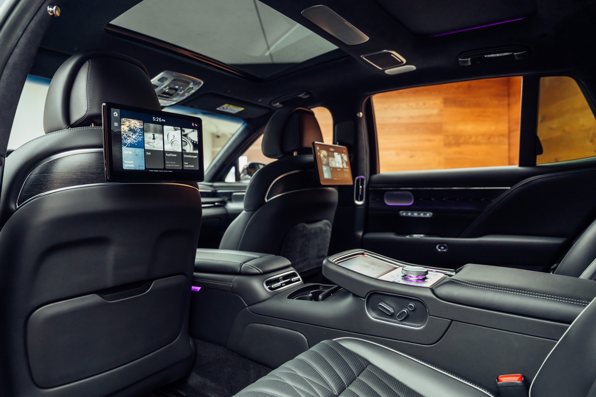 GENESIS G90 Luxury Plus AWD-image-8