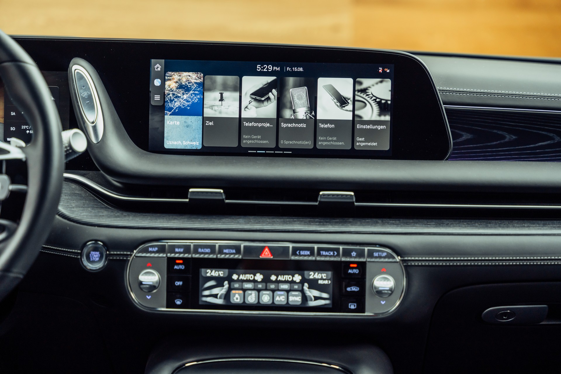 GENESIS G90 Luxury Plus AWD-image-19
