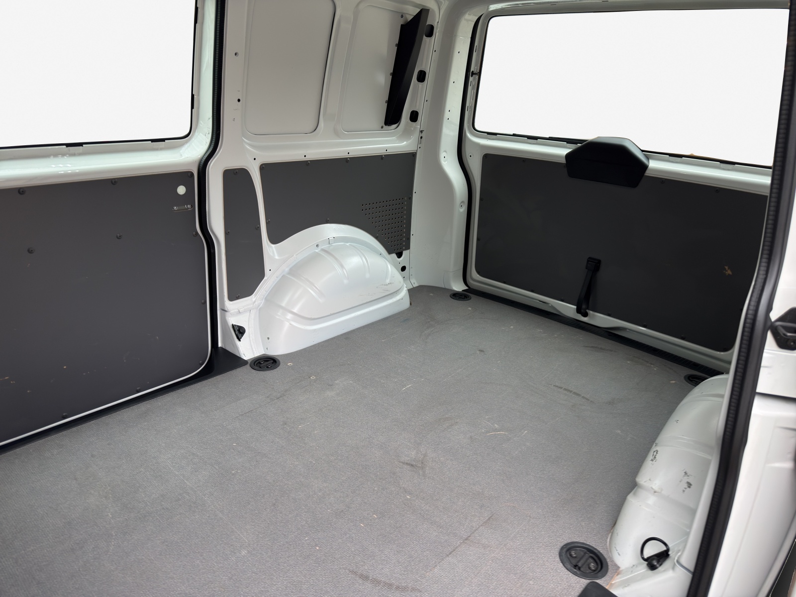 VW T6.1 2.0 TDI-image-11