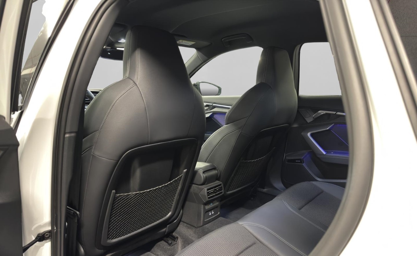 AUDI A3 allstreet 35 TFSI Attraction S-tronic-image-2