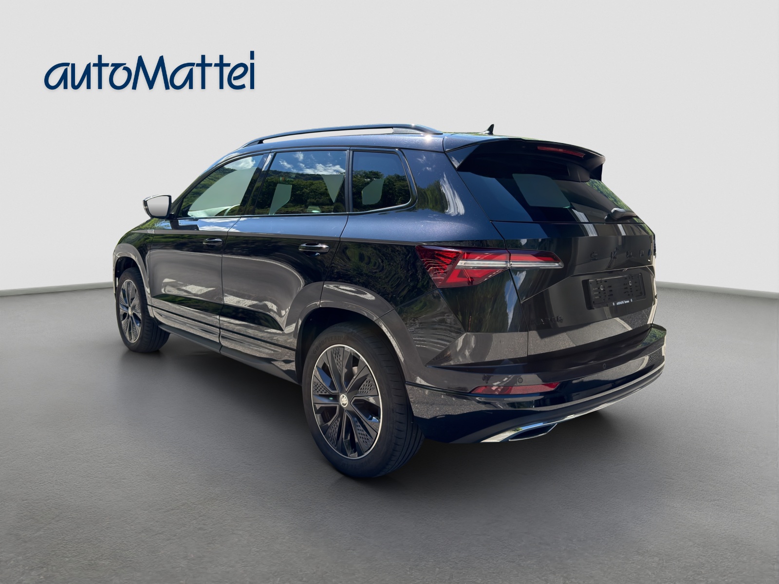 SKODA Karoq 2.0 TSI SportLine 4x4 DSG-image-2