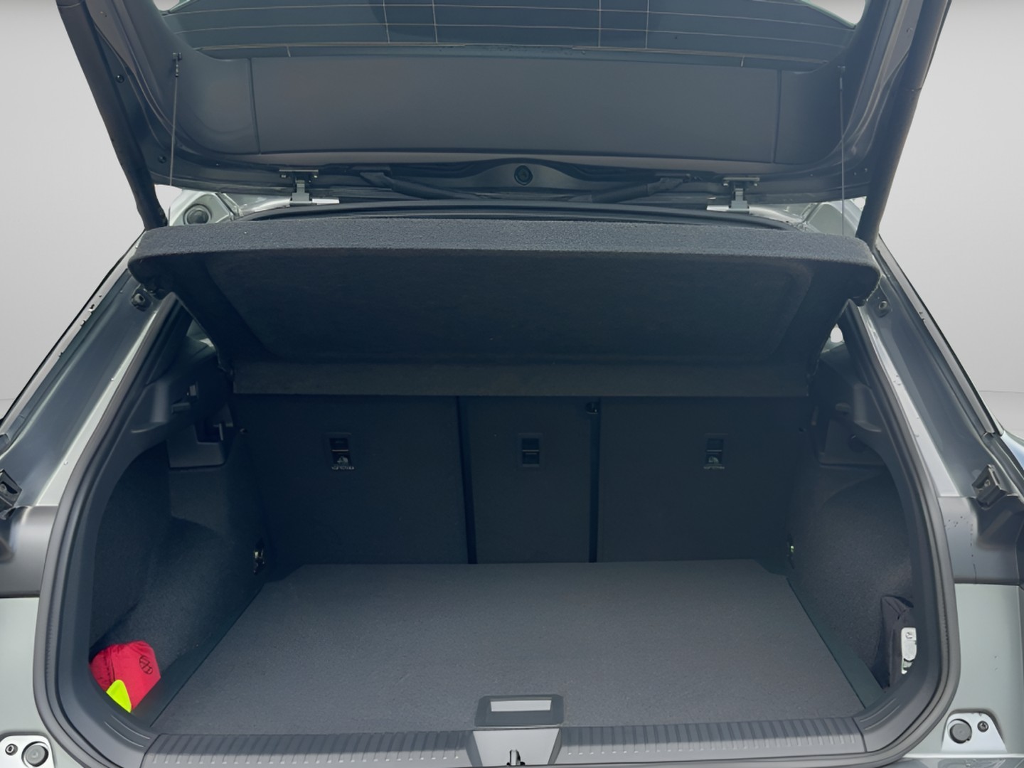 VW T-Roc 1.5 eTSI mHEV R-Line DSG-image-19