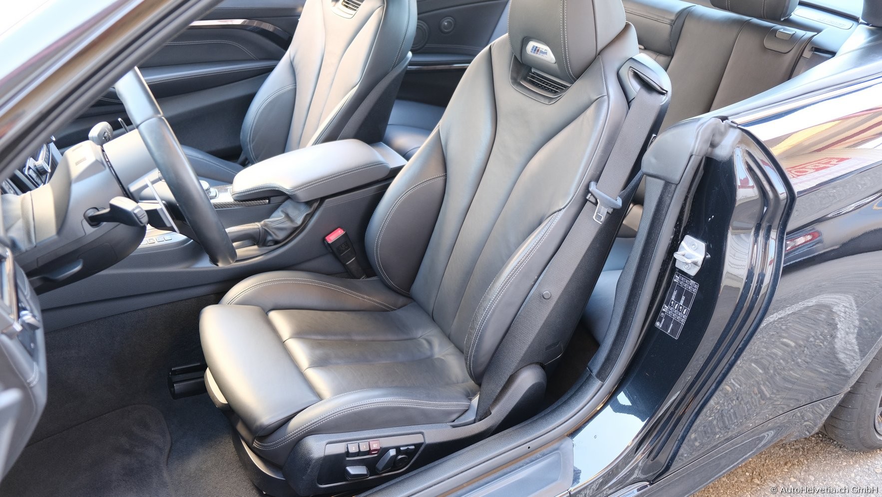 BMW M4 Cabriolet DKG-image-8
