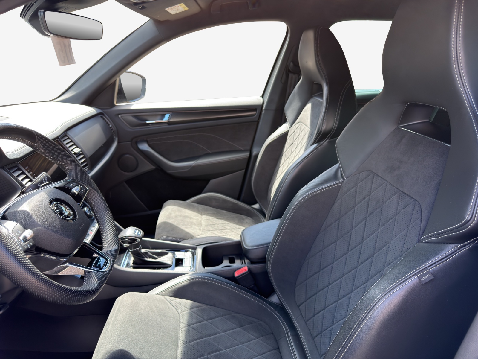 SKODA Kodiaq 2.0 TDI CR SportLine 4x4 DSG-image-7