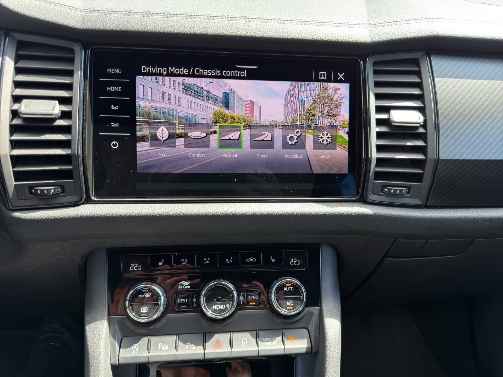 SKODA Kodiaq 2.0 TDI CR SportLine 4x4 DSG-image-14
