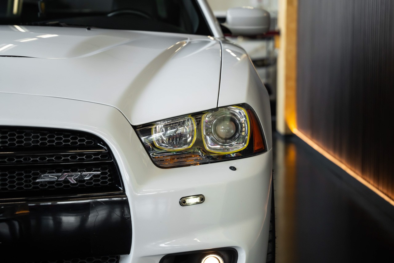 DODGE Charger SRT8-image-8