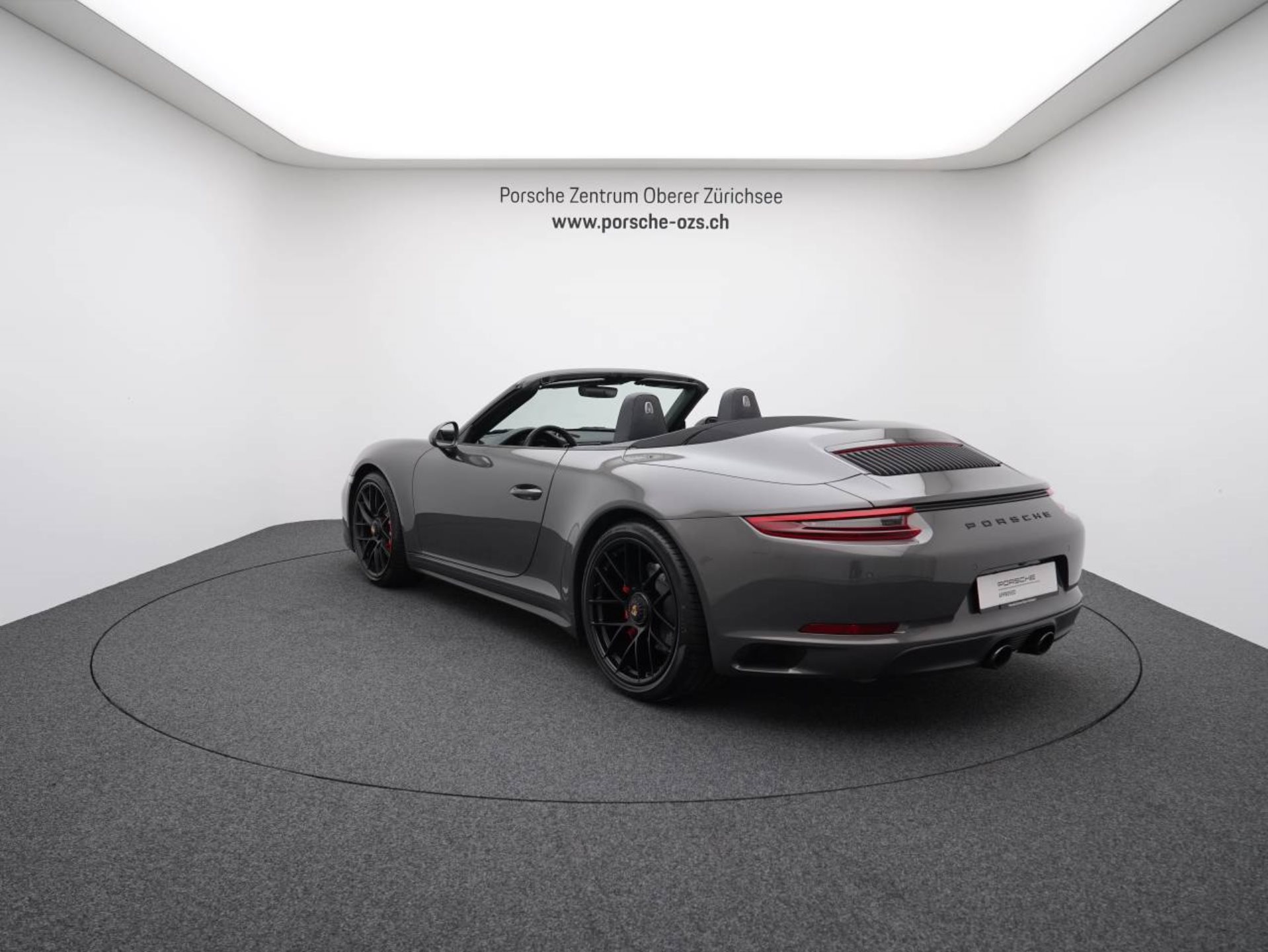 PORSCHE 911 Carrera GTS Cabriolet-image-2