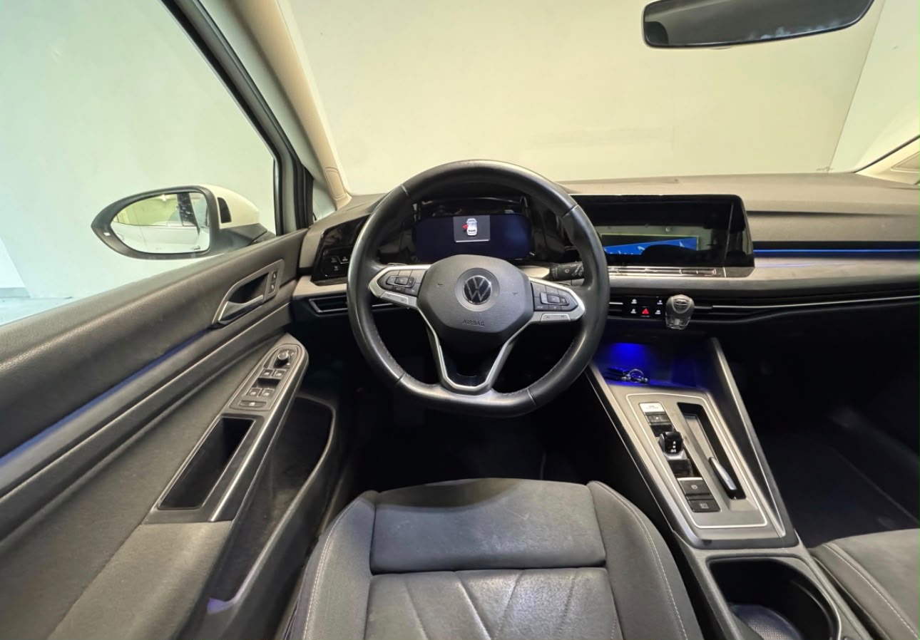 VW Golf 2.0 TDI Style DSG-image-5