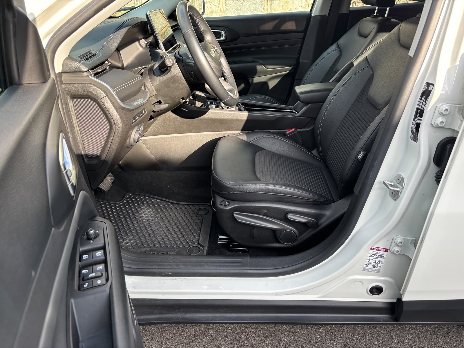 JEEP Compass 1.3 T PHEV Limited AWD-image-4