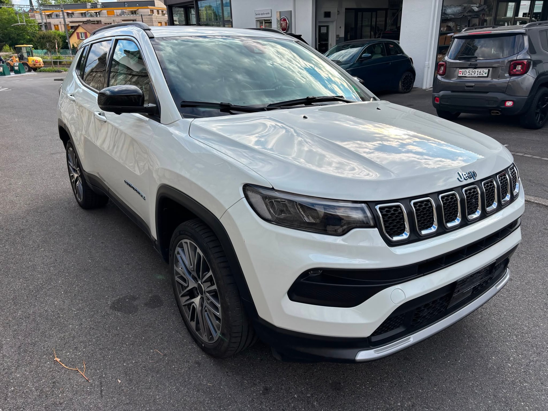 JEEP Compass 1.3 T PHEV Limited AWD-showroom-element-3
