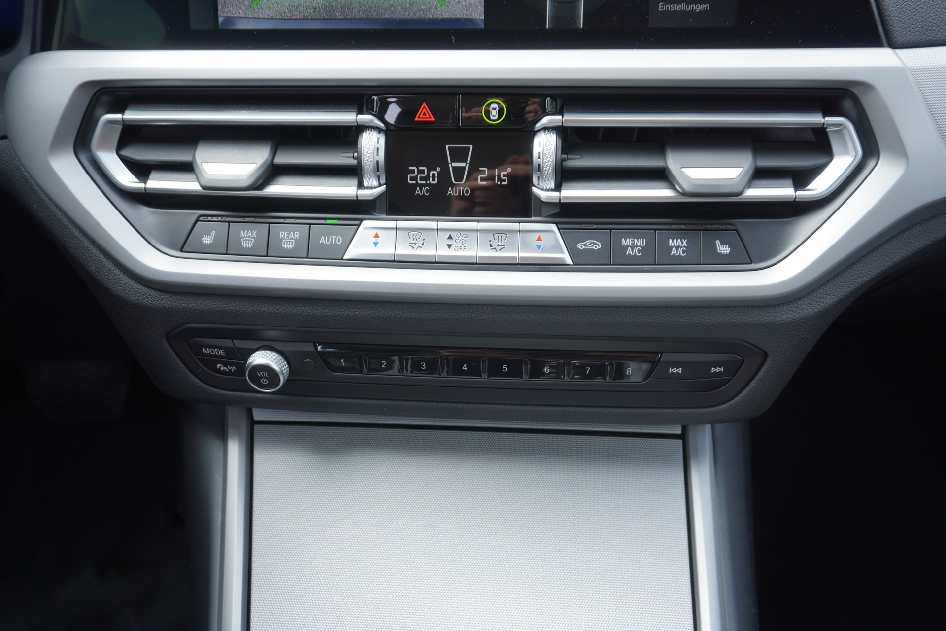 BMW 320d xDrive 48V Touring Steptronic-image-14