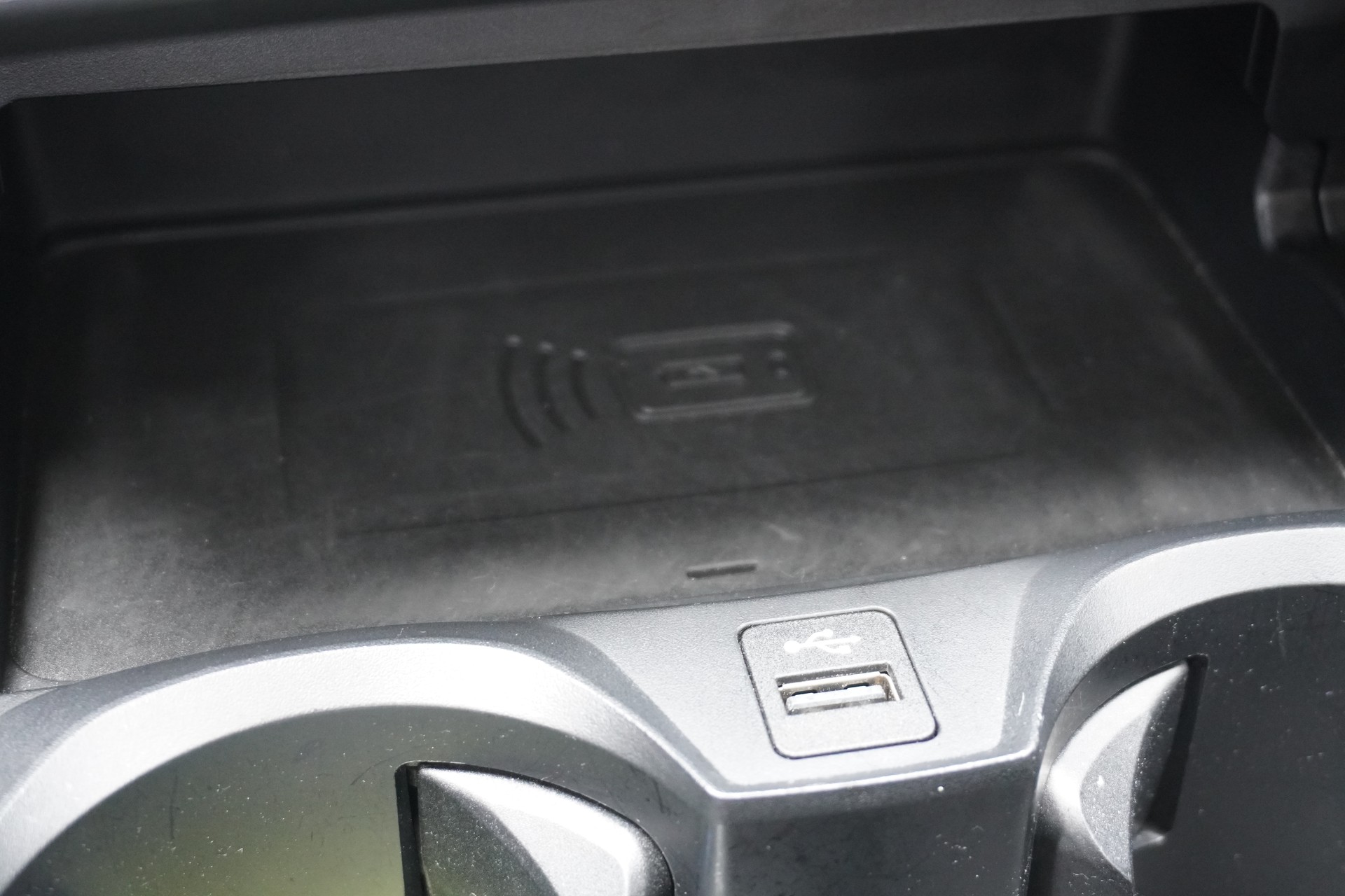 BMW 320d xDrive 48V Touring Steptronic-image-25