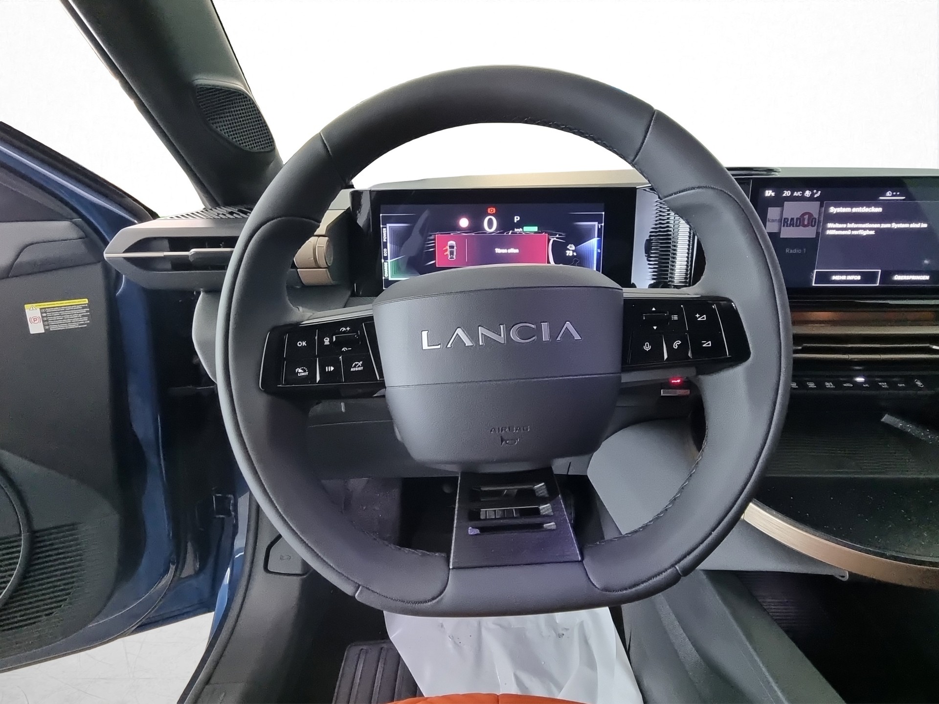 LANCIA Ypsilon Elektro 156 LX-image-8