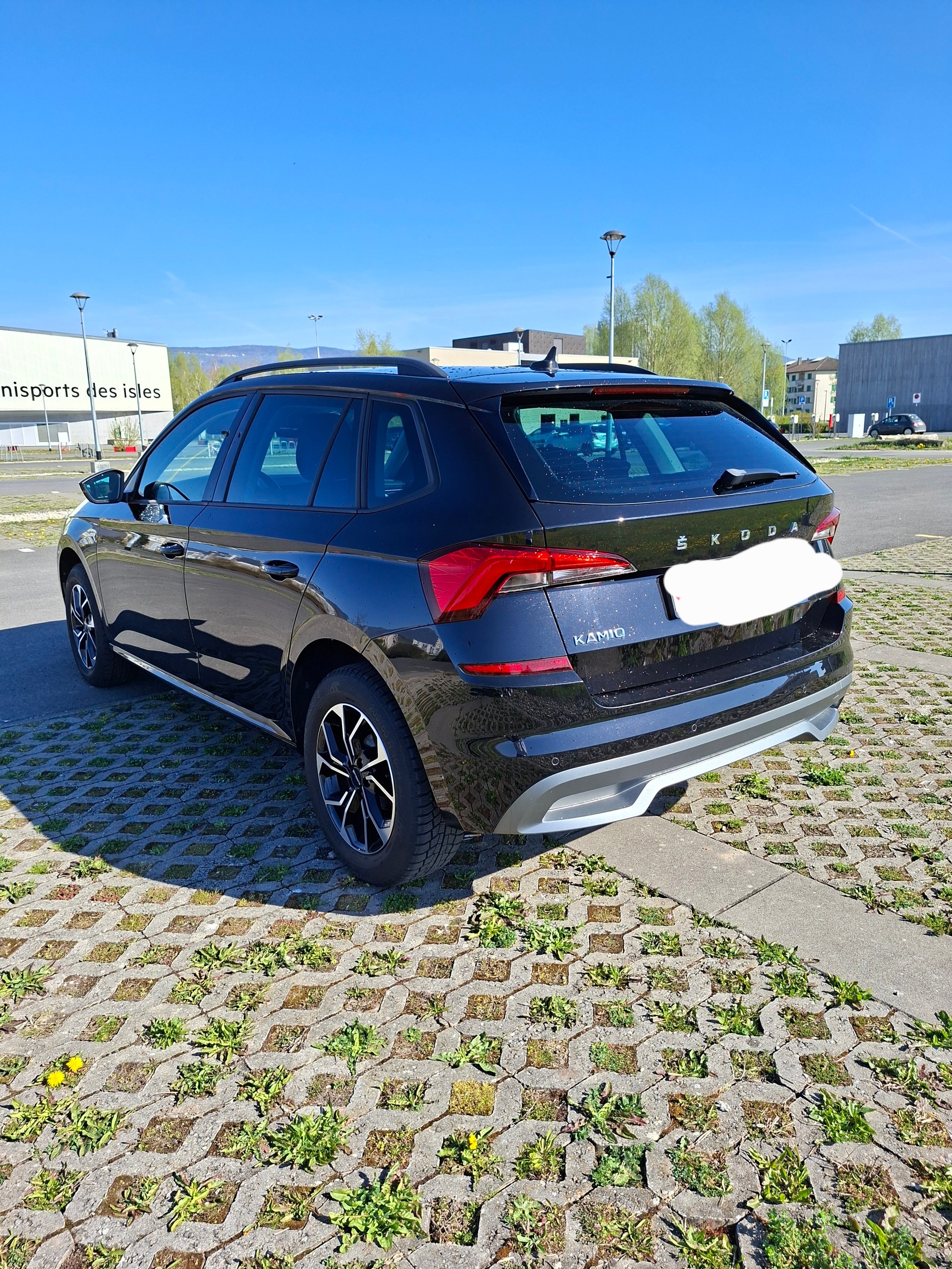 SKODA 1.0 TSI Tour DSG-image-1