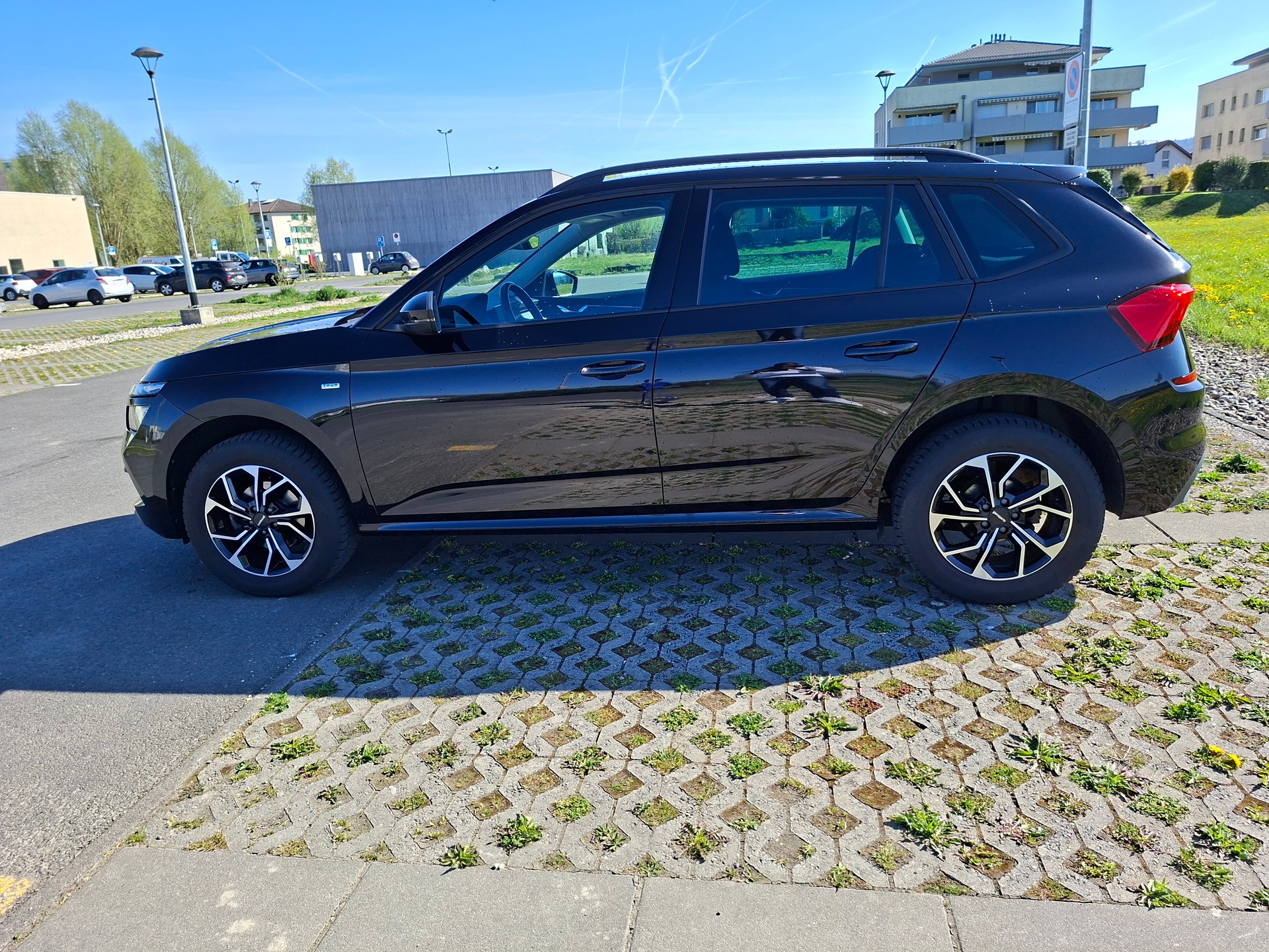 SKODA 1.0 TSI Tour DSG-image-5