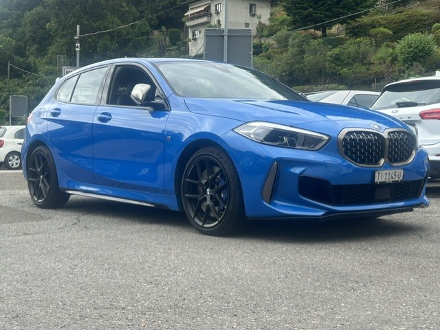 BMW M135i xDrive Steptronic-image-0