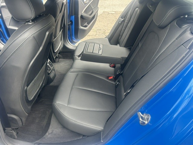 BMW M135i xDrive Steptronic-image-3