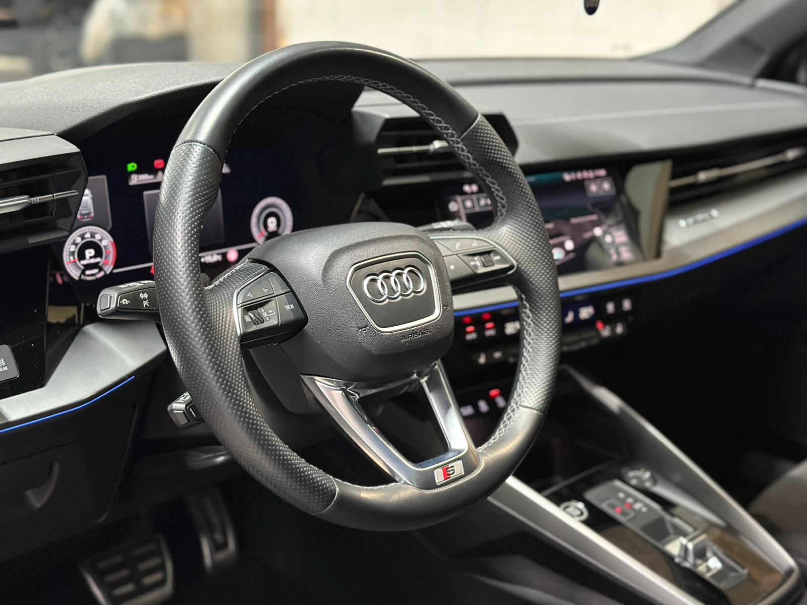 AUDI A3 Sportback 40 TFSI S line quattro S-tronic-image-8