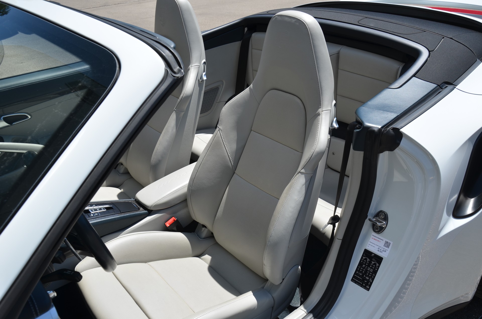 PORSCHE 991.2 Turbo S Cabrio PDK-image-14