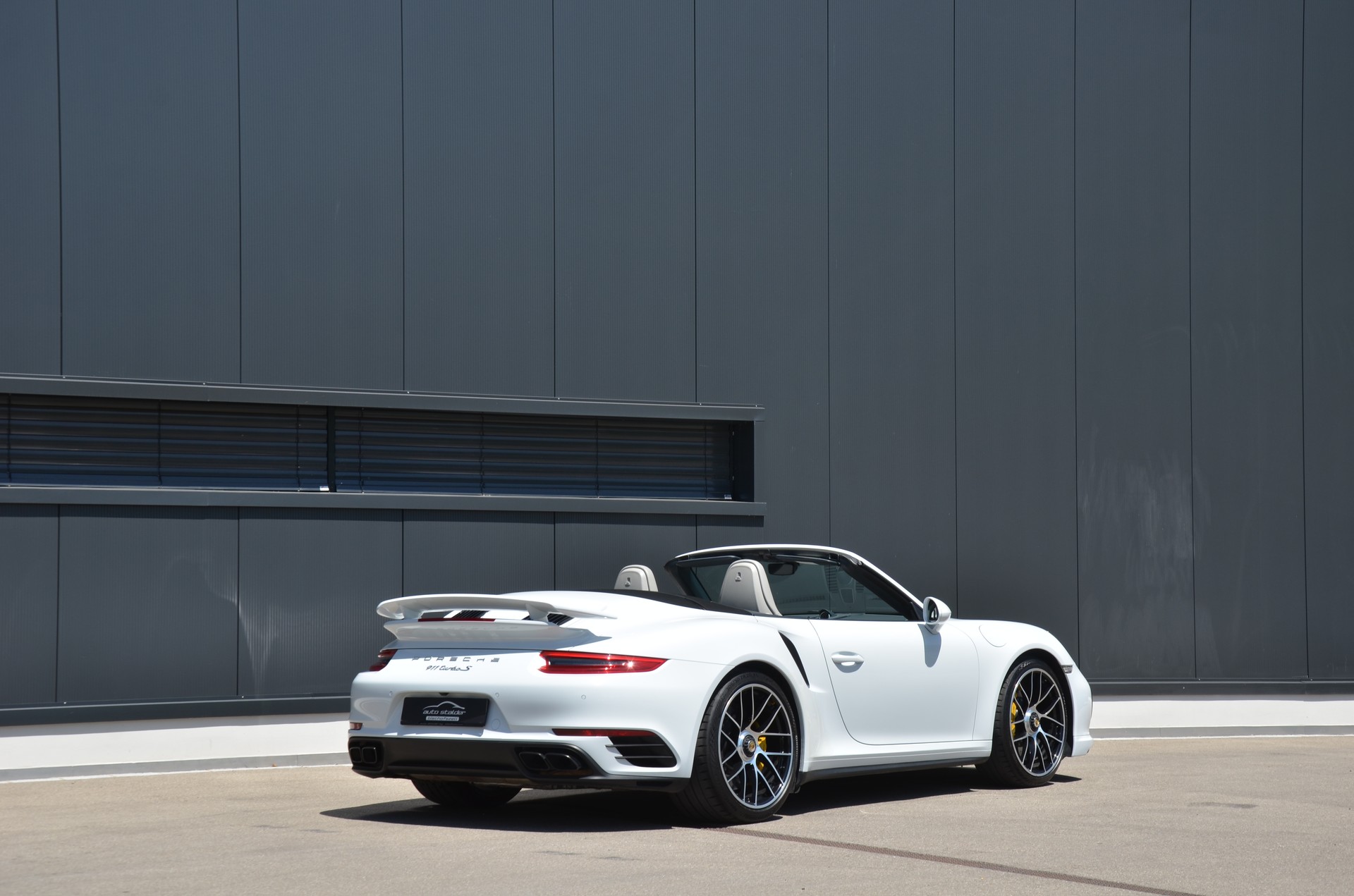 PORSCHE 991.2 Turbo S Cabrio PDK-image-4