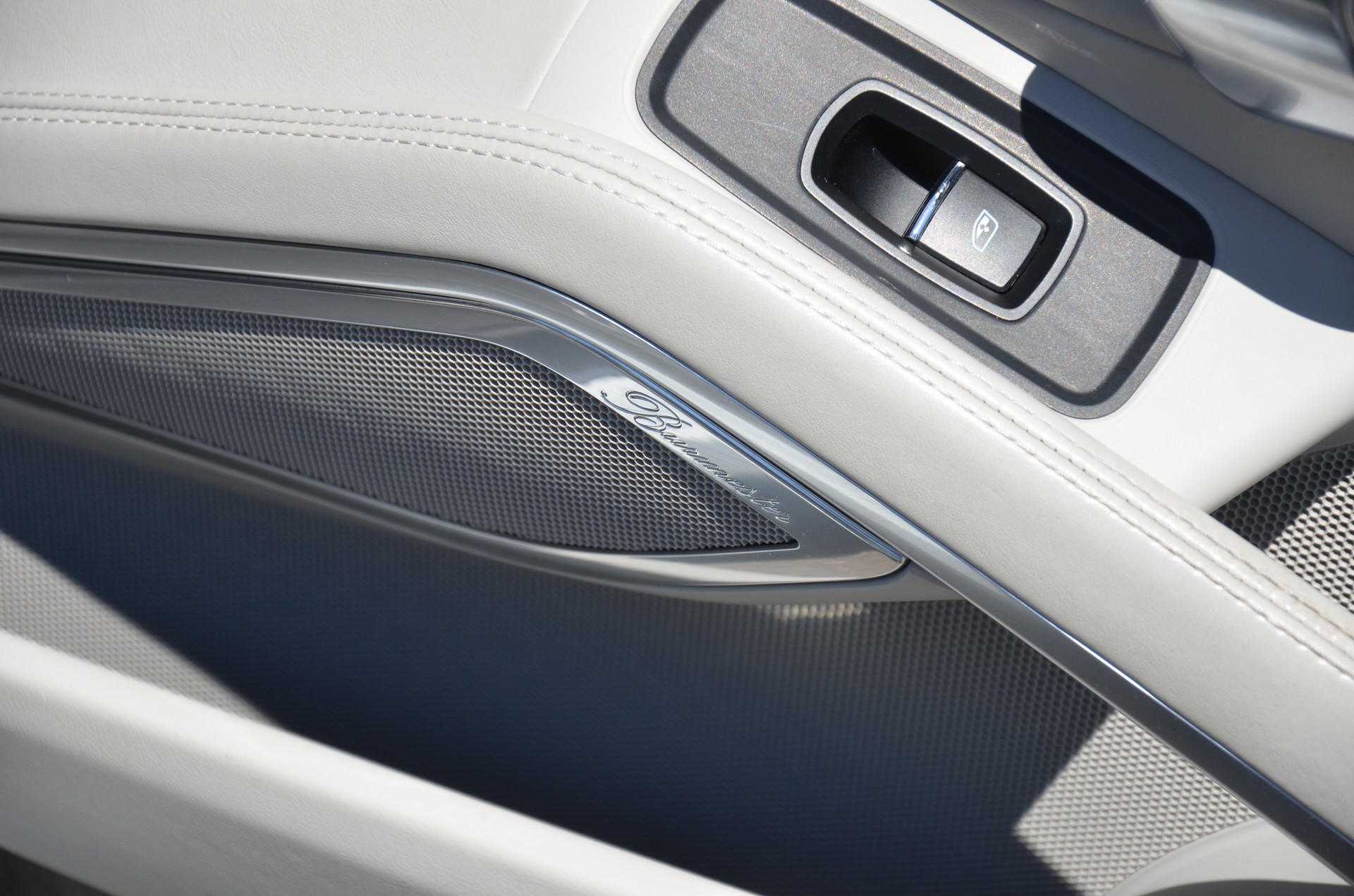 PORSCHE 991.2 Turbo S Cabrio PDK-image-18