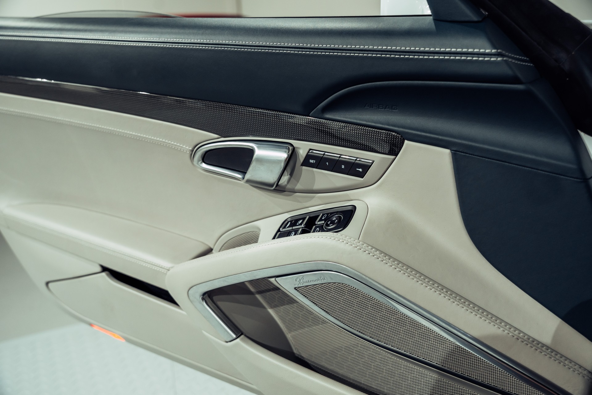 PORSCHE 991.2 Turbo S Cabrio PDK-image-18