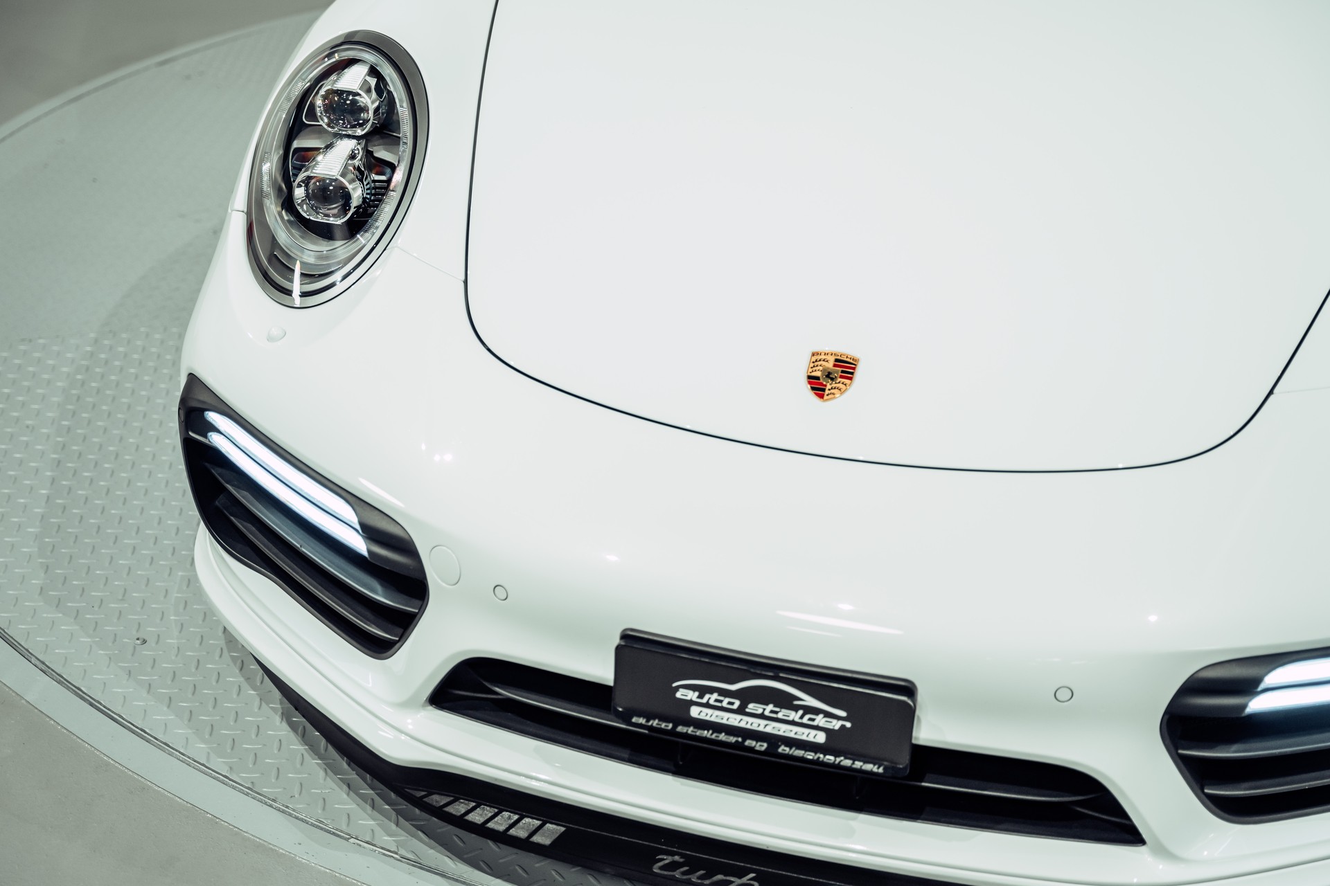 PORSCHE 991.2 Turbo S Cabrio PDK-image-8