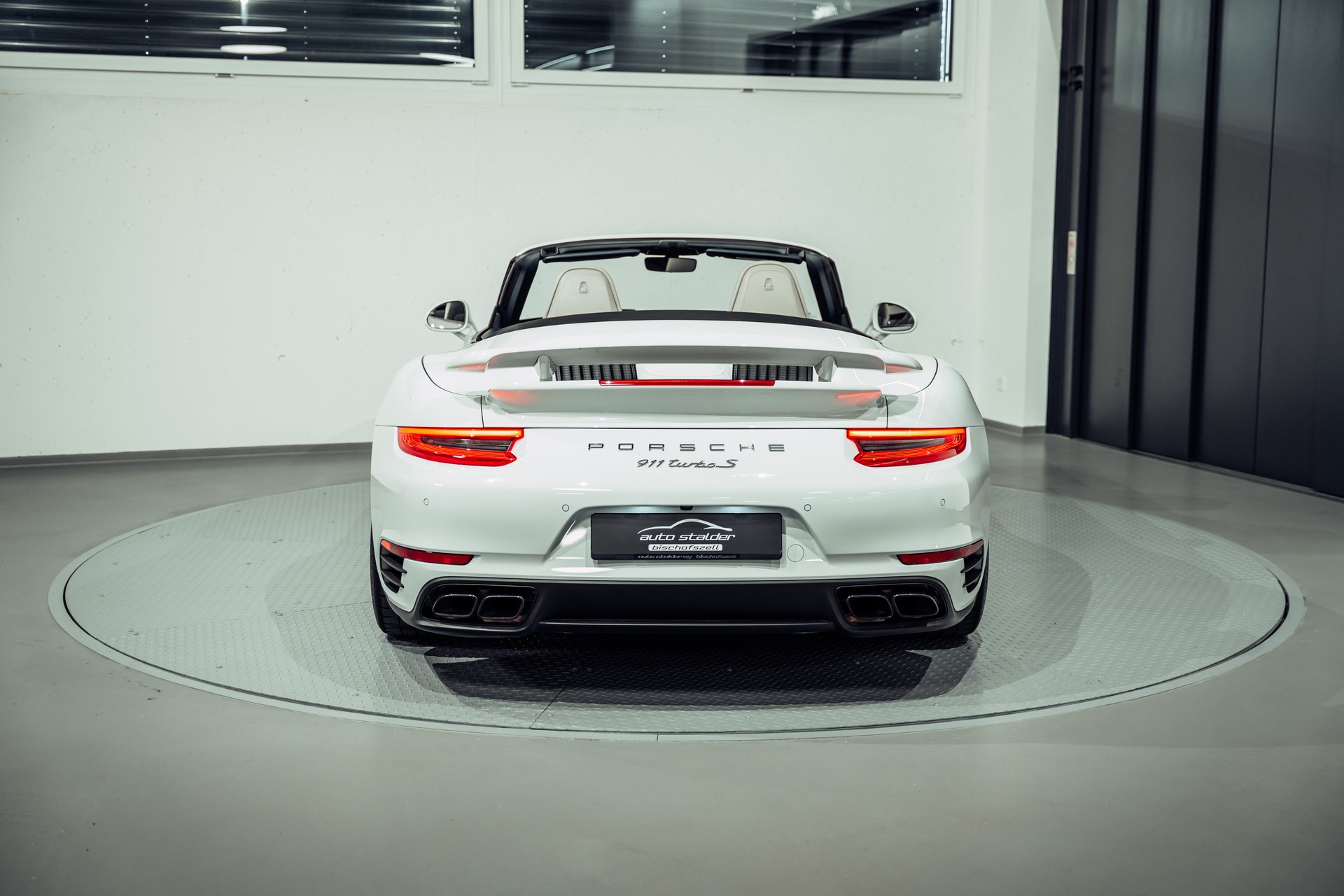 PORSCHE 991.2 Turbo S Cabrio PDK-image-3