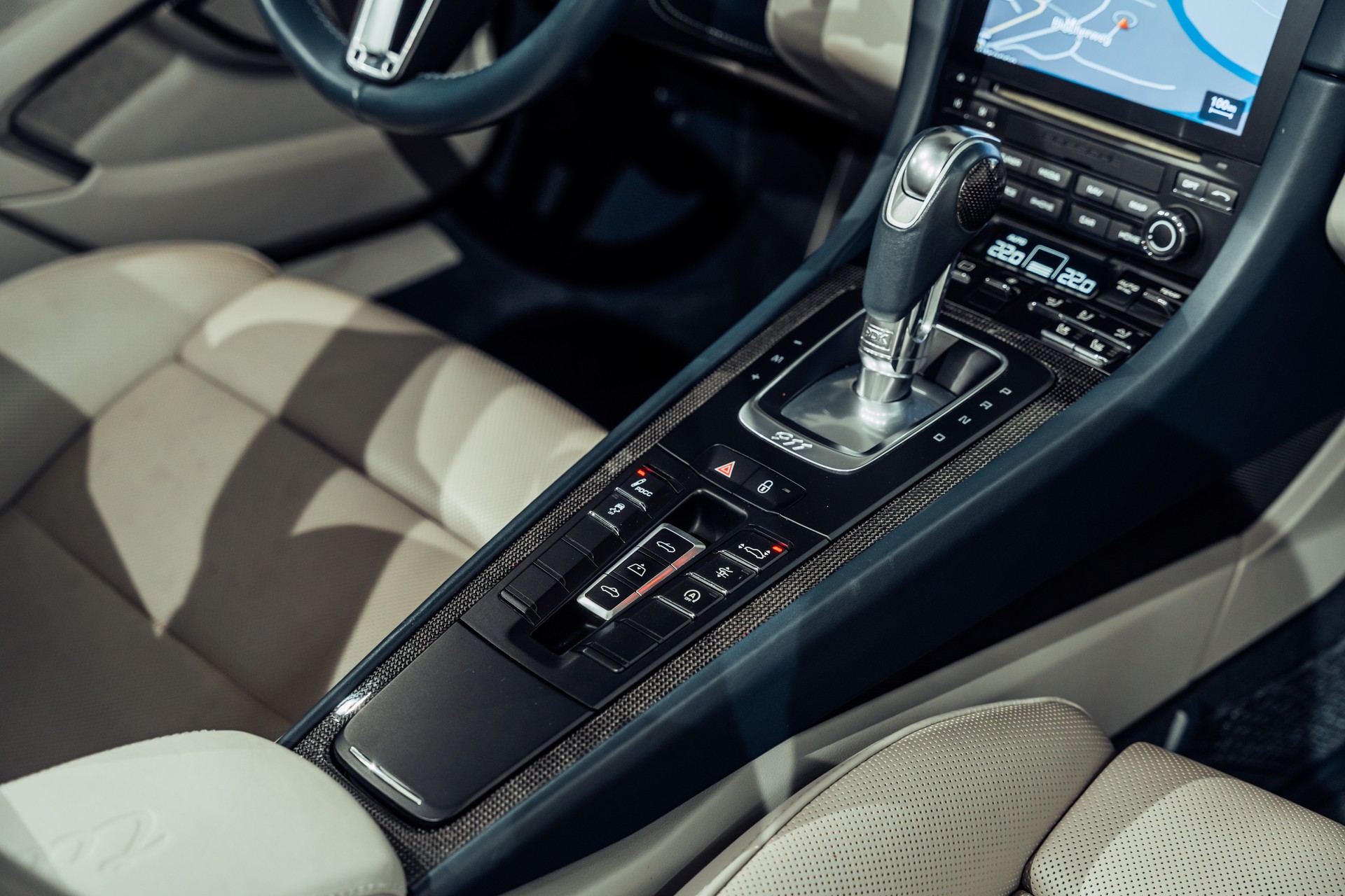 PORSCHE 991.2 Turbo S Cabrio PDK-image-25