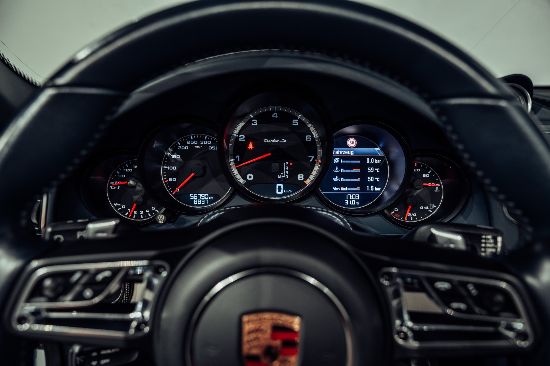PORSCHE 991.2 Turbo S Cabrio PDK-image-15