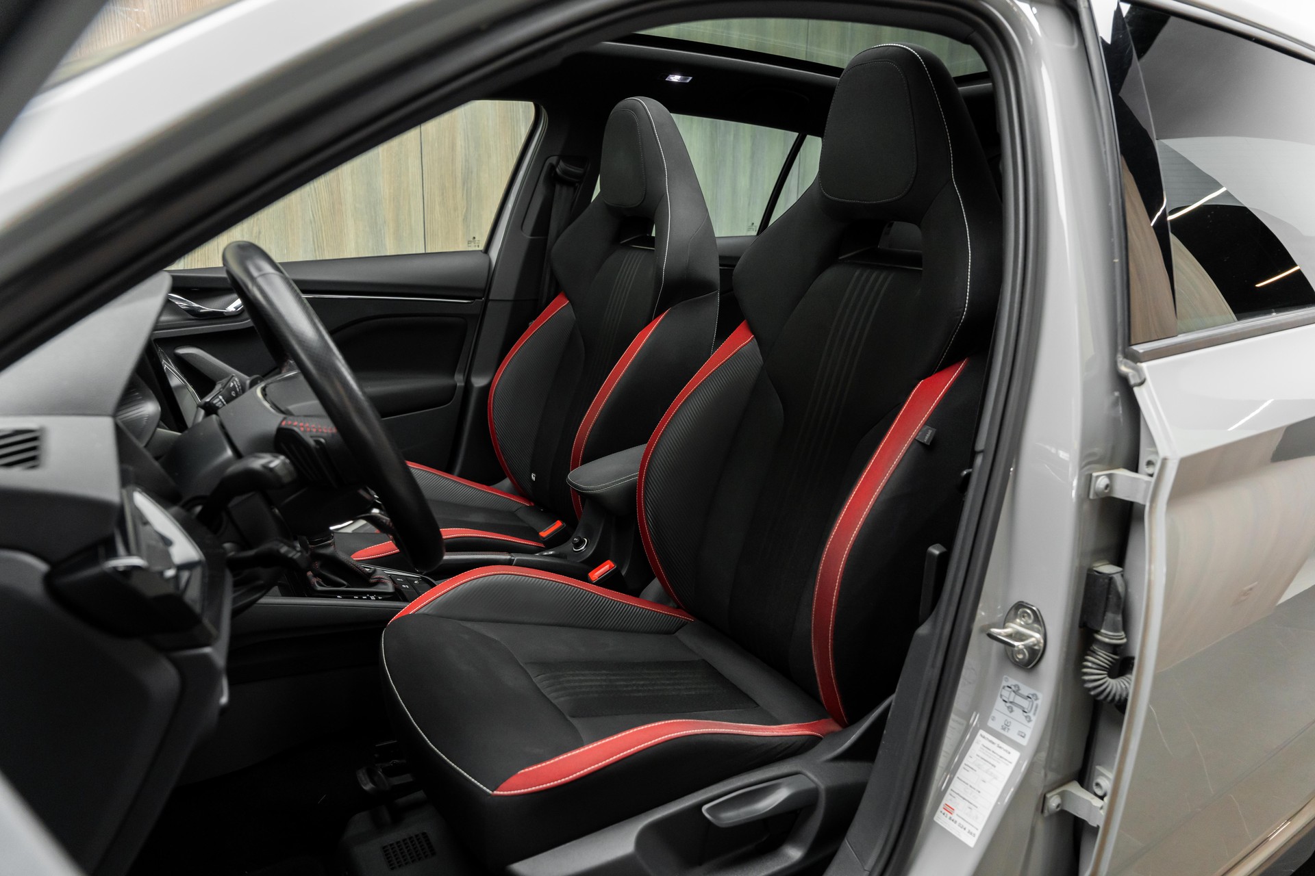 SKODA Scala 1.5 TSI ACT Monte Carlo DSG-image-5