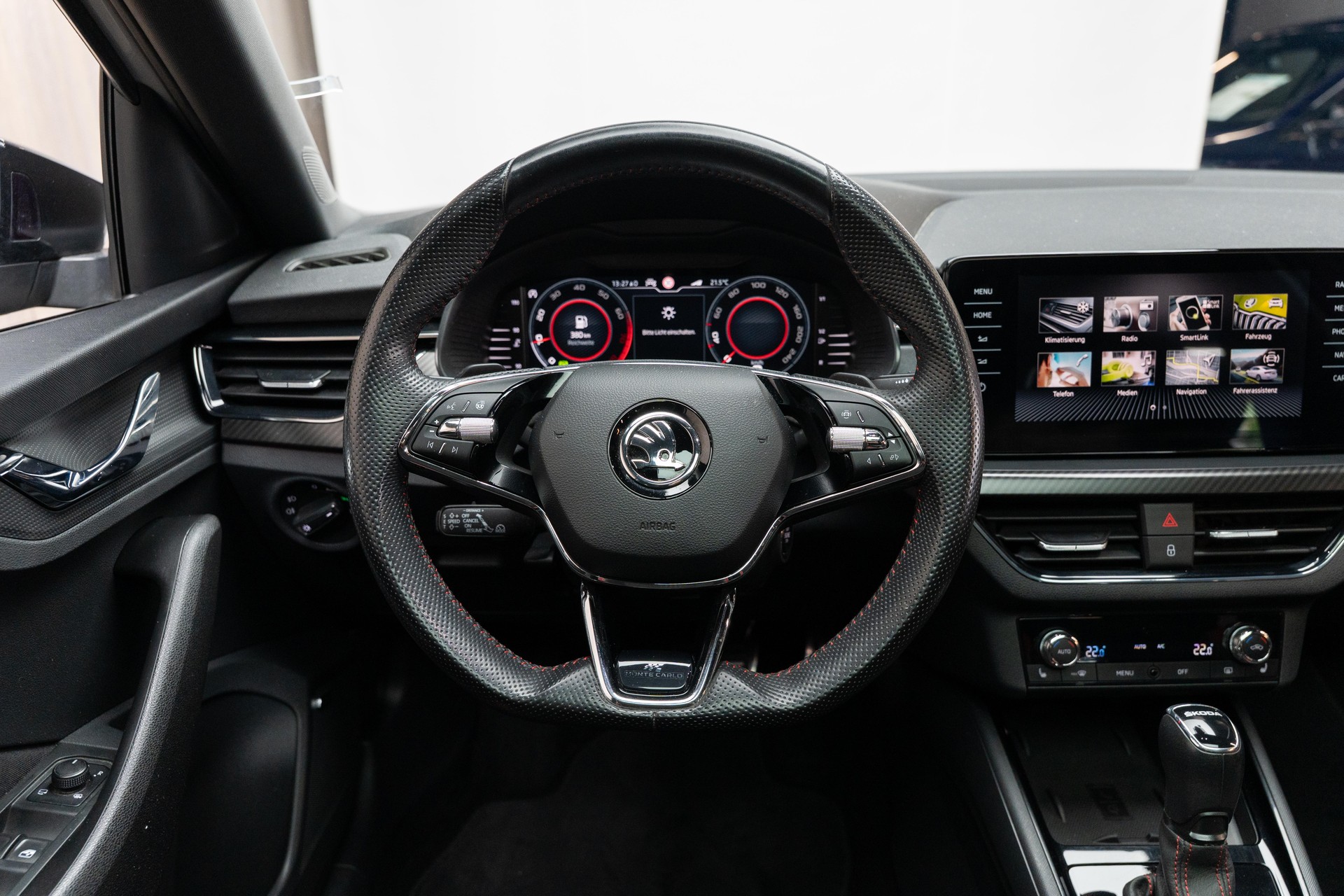 SKODA Scala 1.5 TSI ACT Monte Carlo DSG-image-18