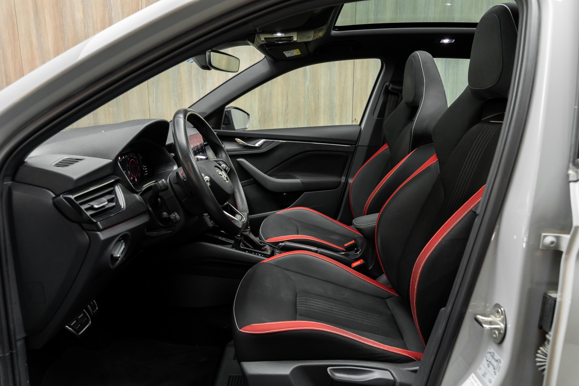 SKODA Scala 1.5 TSI ACT Monte Carlo DSG-image-4