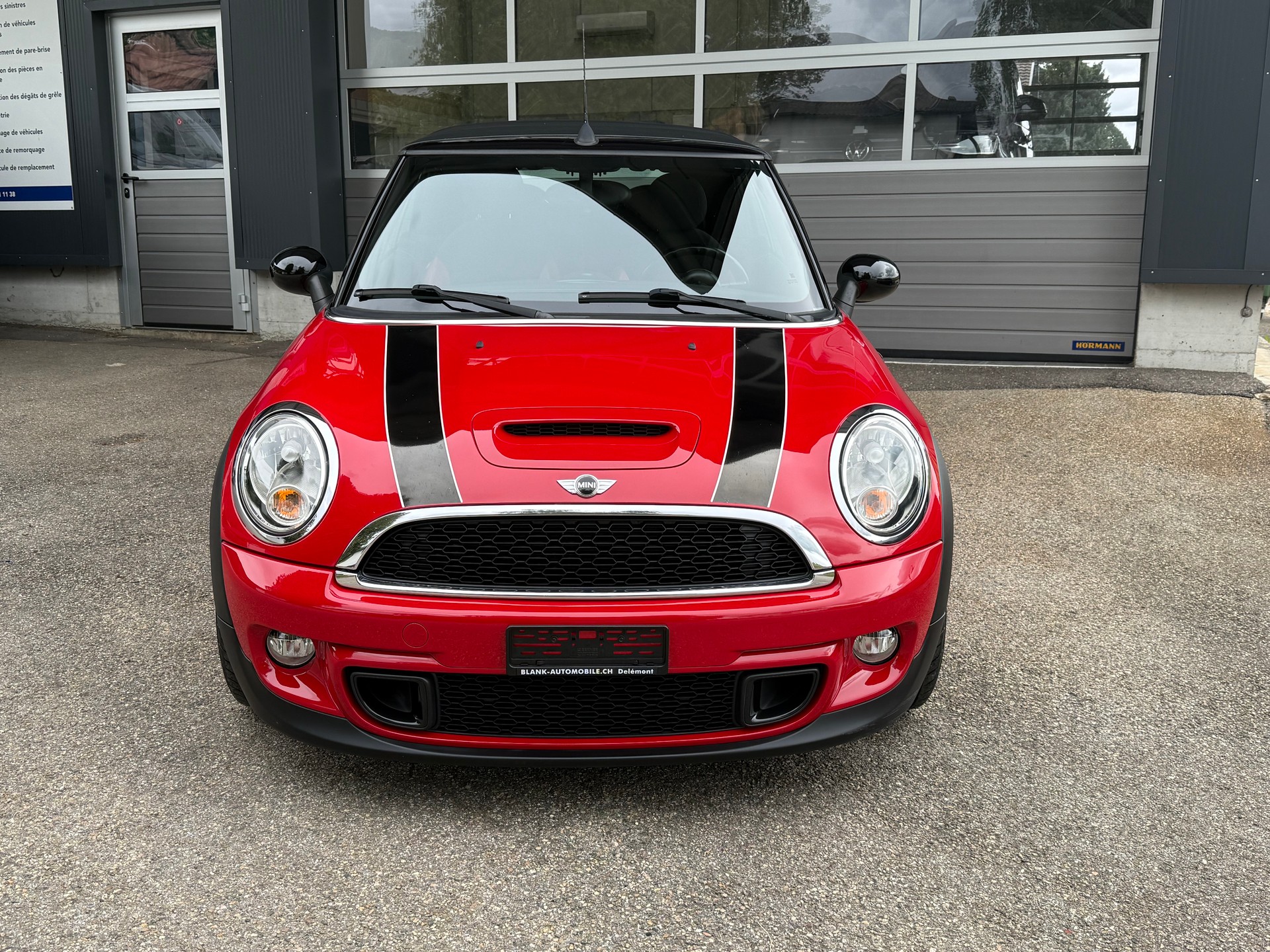 MINI Cooper S Cabriolet John Cooper Works-image-1