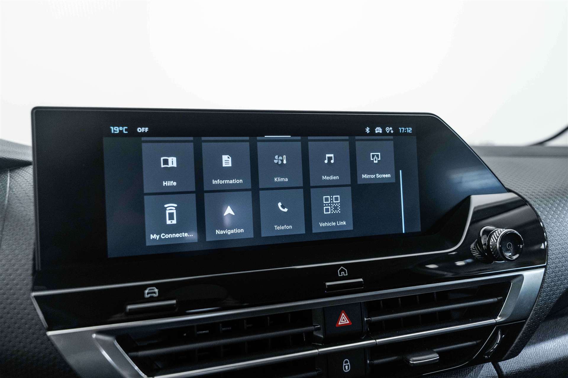 CITROEN C4 1.2 PureTech 130 Shine EAT8-Automat-image-21
