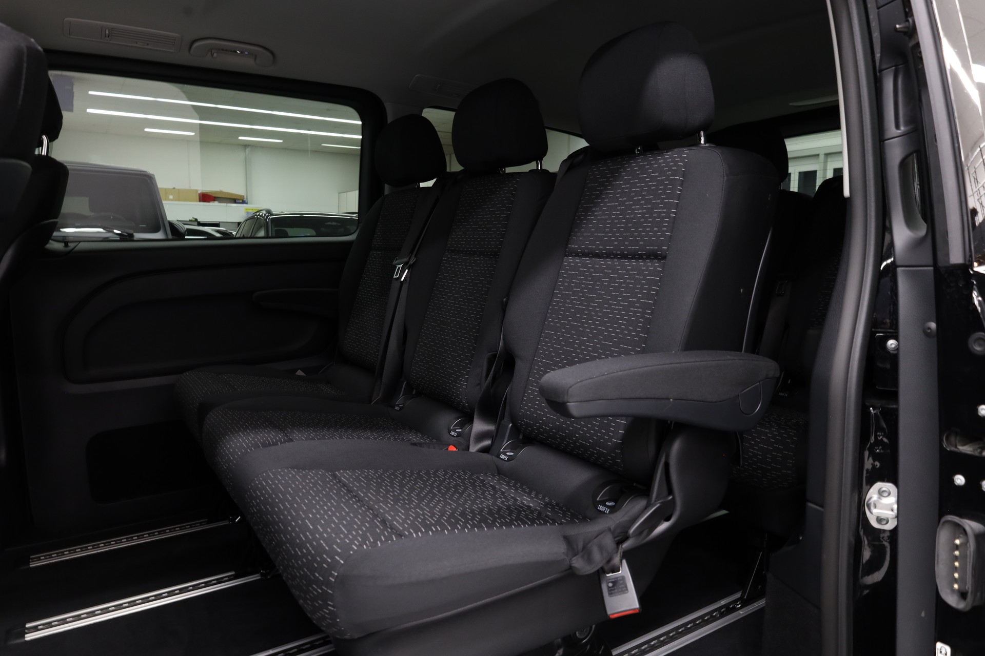 MERCEDES-BENZ Vito 116 Kombi L 2.0 CDI Select-image-14