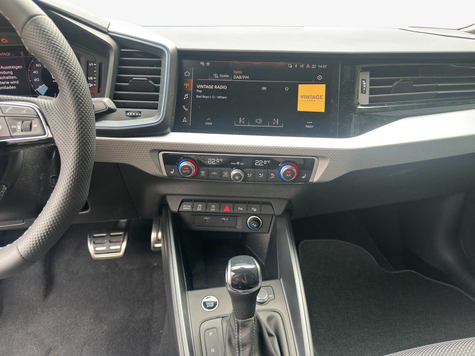 AUDI A1 Sportback 40 TFSI S Line S-tronic-image-10