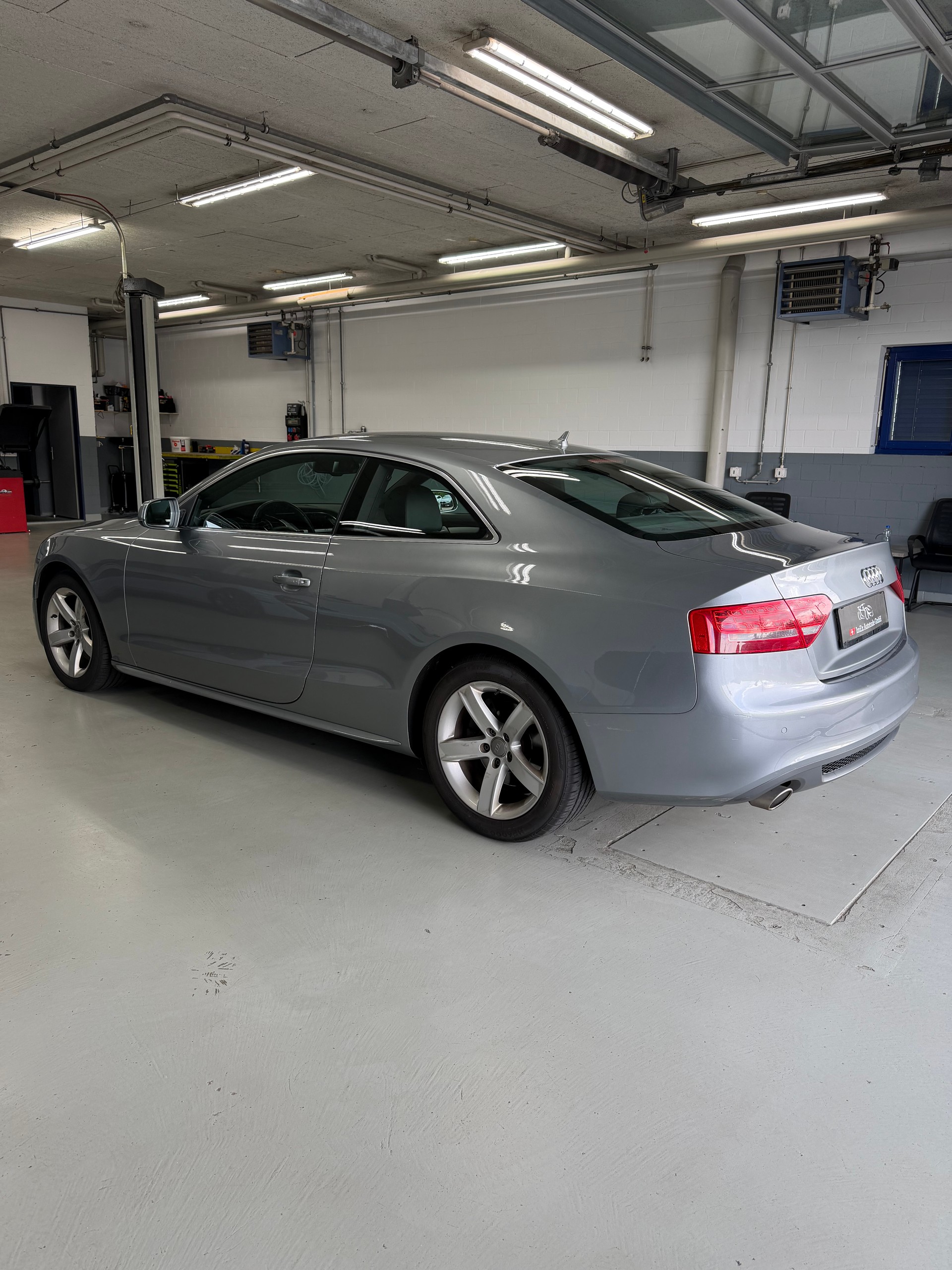 AUDI A5 Coupé 3.0 TDI quattro S-LINE-image-4