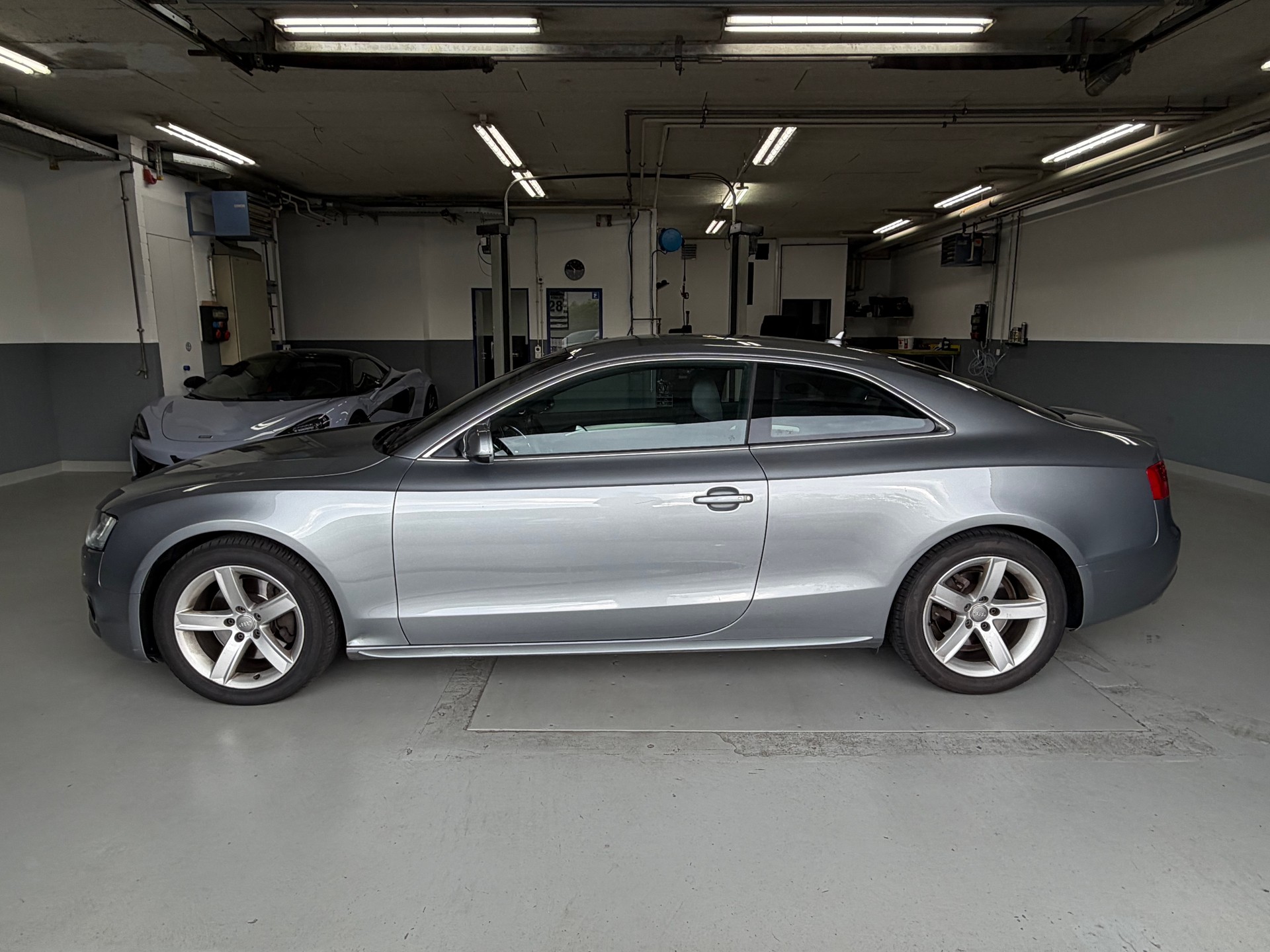 AUDI A5 Coupé 3.0 TDI quattro S-LINE-image-0