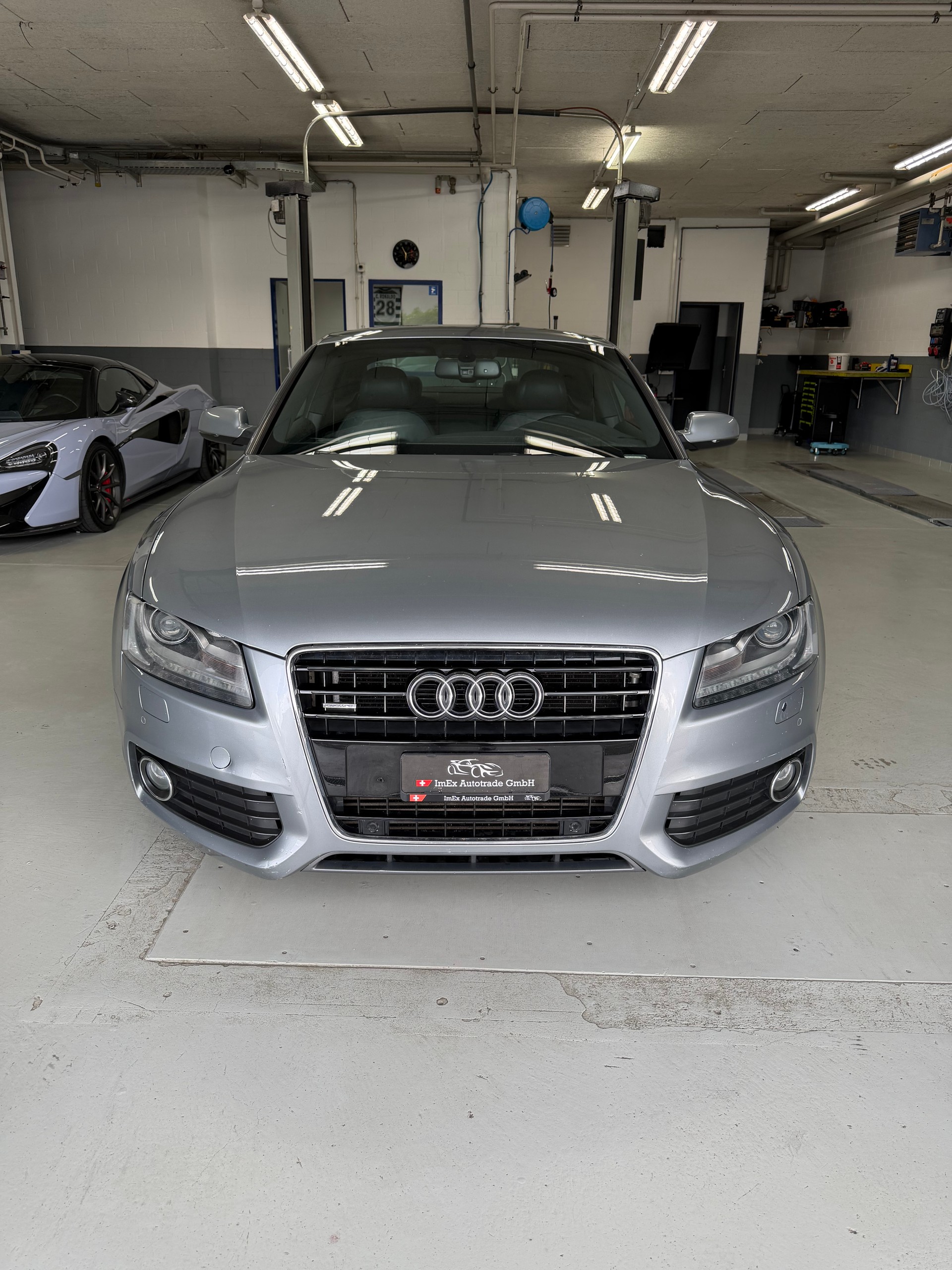 AUDI A5 Coupé 3.0 TDI quattro S-LINE-image-2