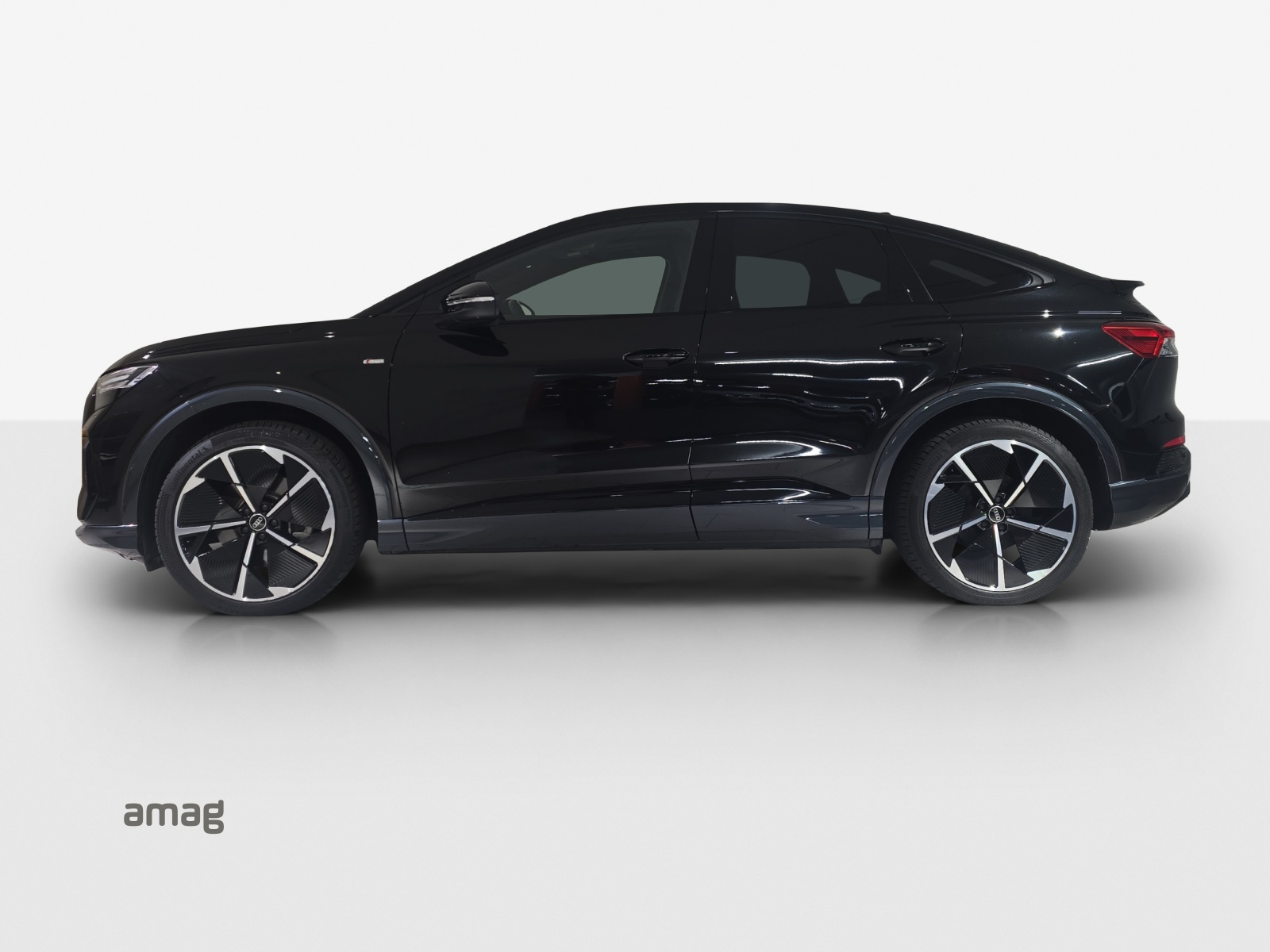 AUDI Q4 Sportback e-tron 45 Attraction quattro-image-1