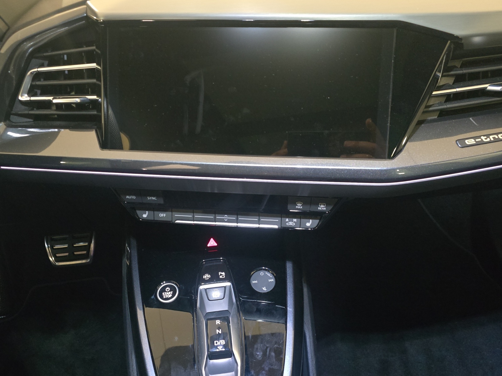 AUDI Q4 Sportback e-tron 45 Attraction quattro-image-11