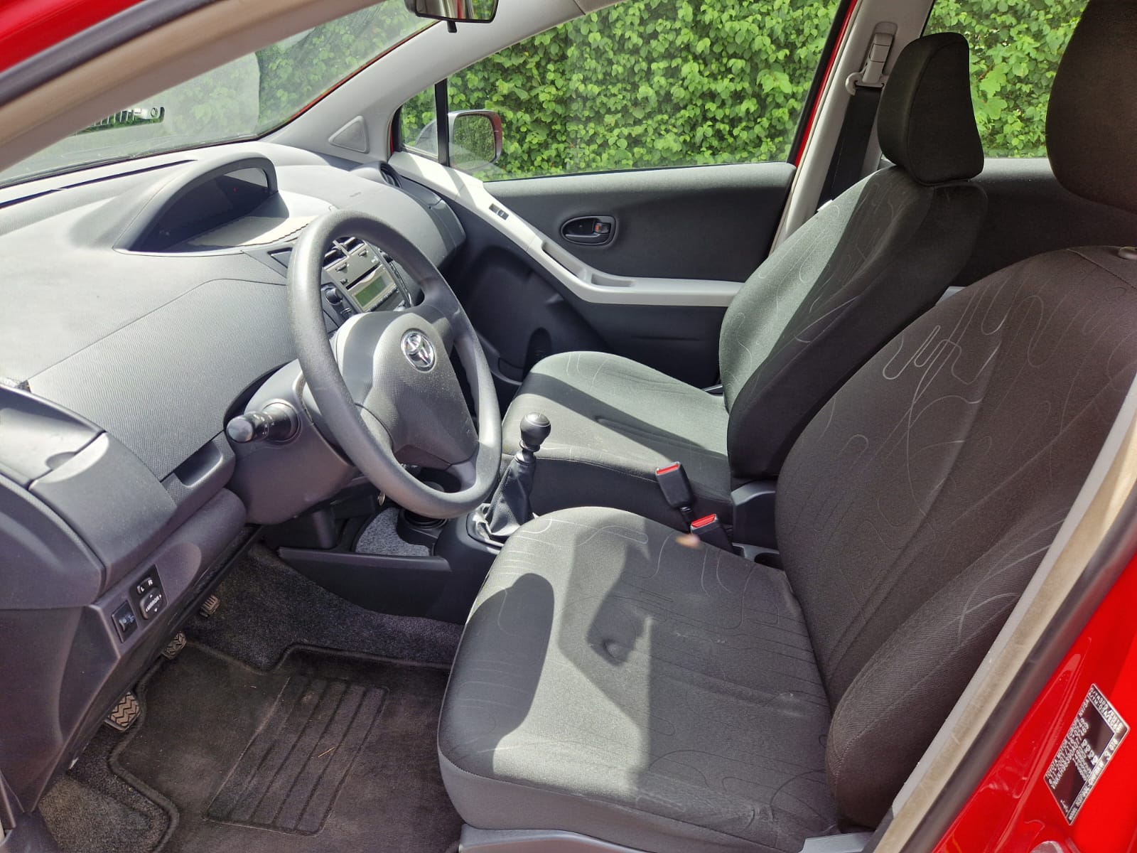 TOYOTA Yaris 1.33 Linea Terra-image-8