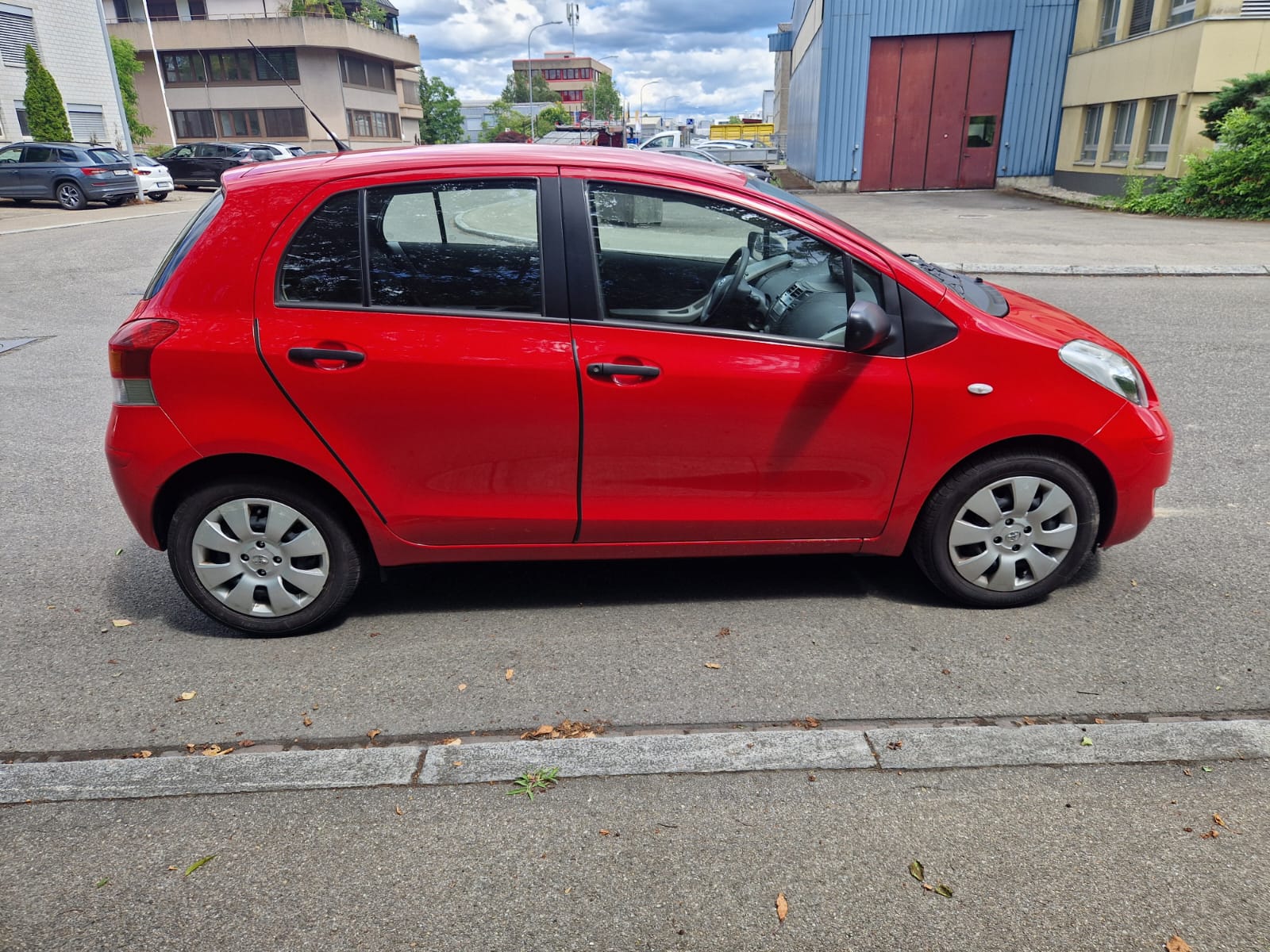 TOYOTA Yaris 1.33 Linea Terra-image-5