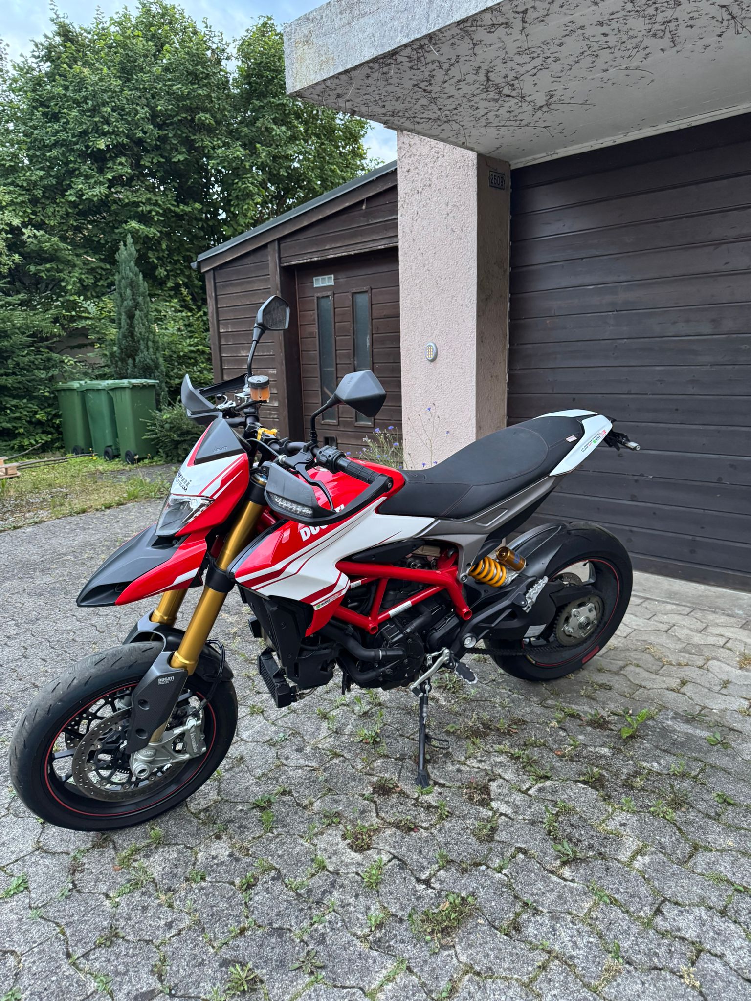 DUCATI Hypermotard 939 SP-image-6
