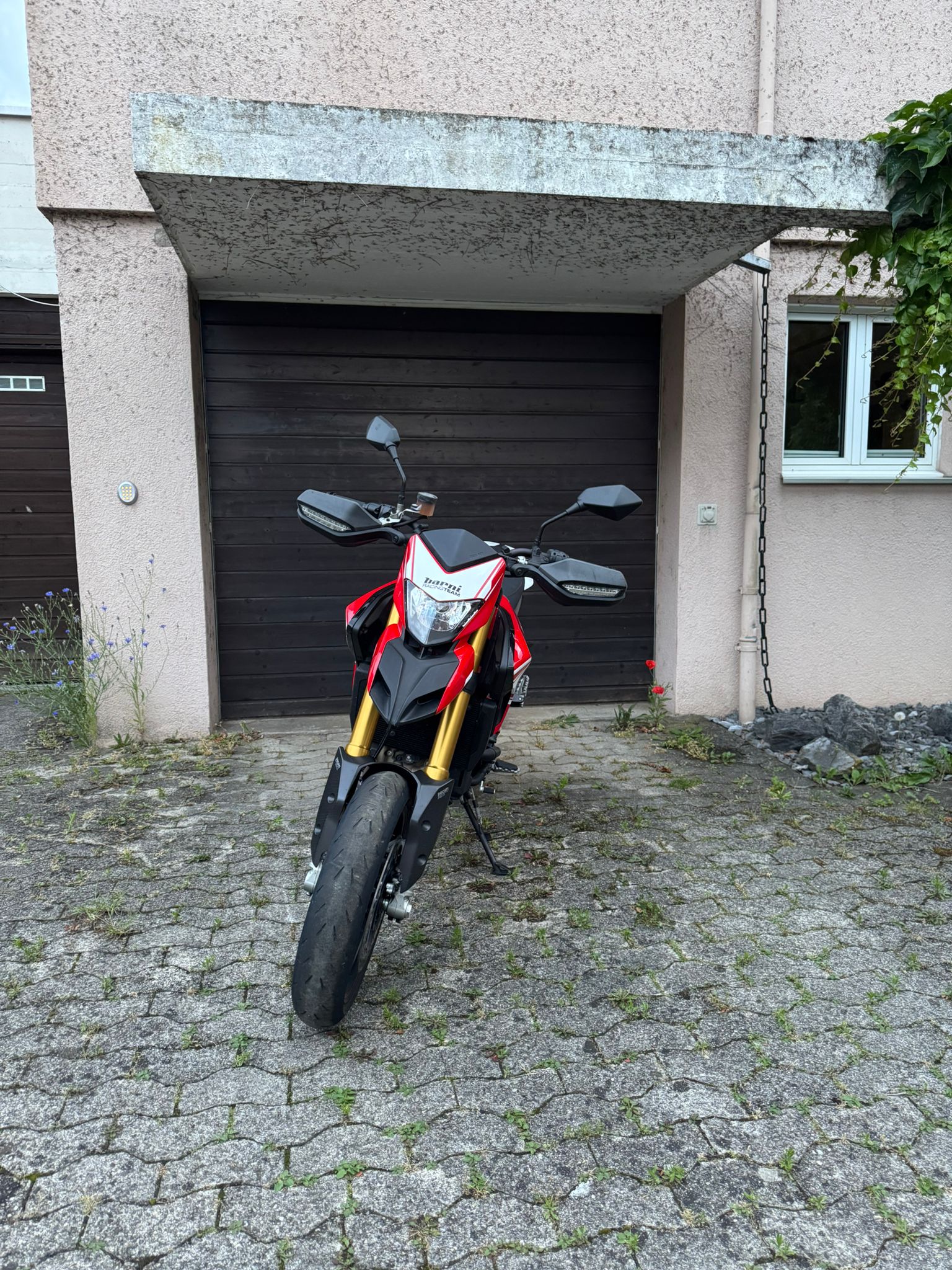 DUCATI Hypermotard 939 SP-image-5