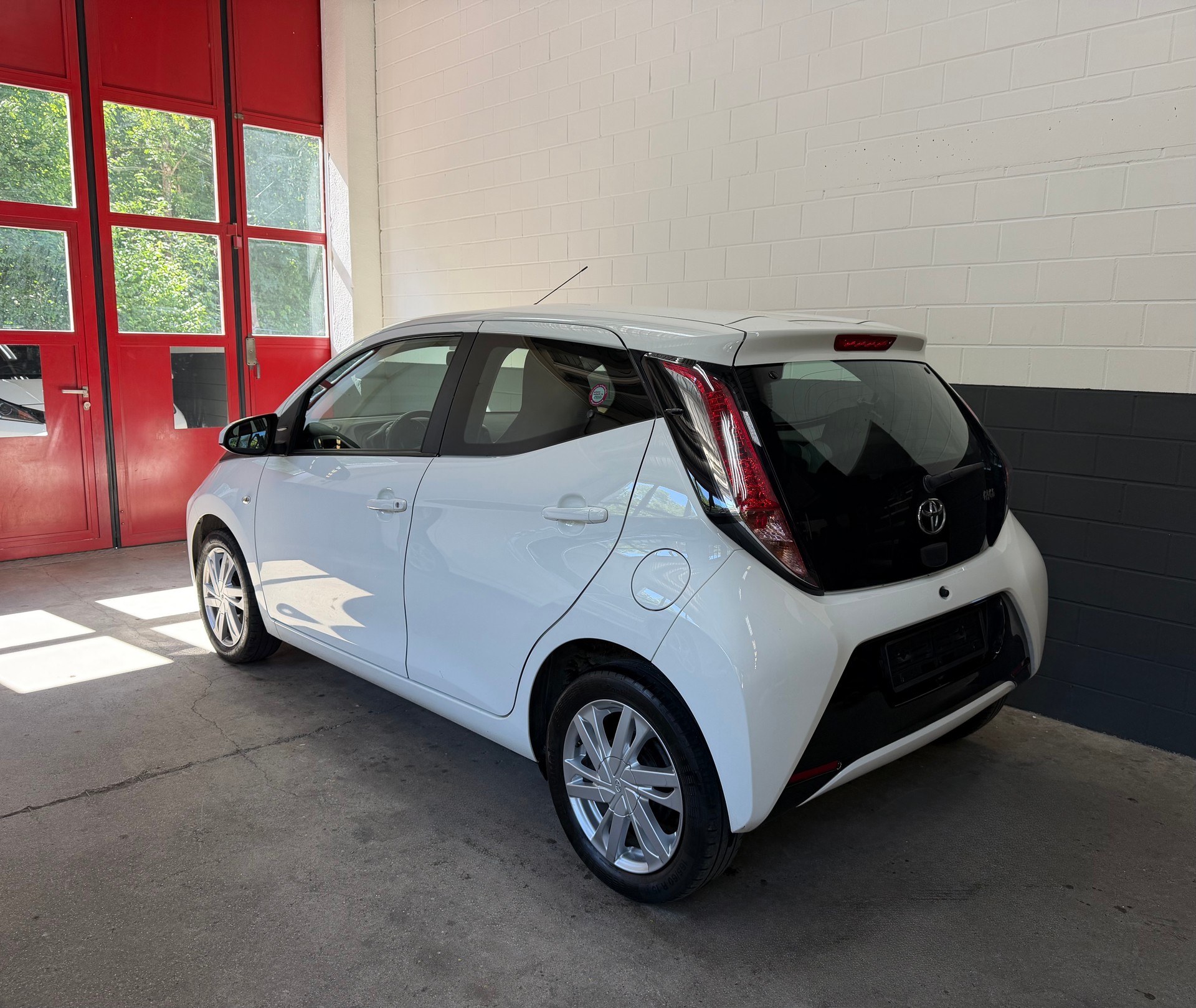 TOYOTA Aygo 1.0 VVT-i x-cite //NEU AB MFK!-image-5